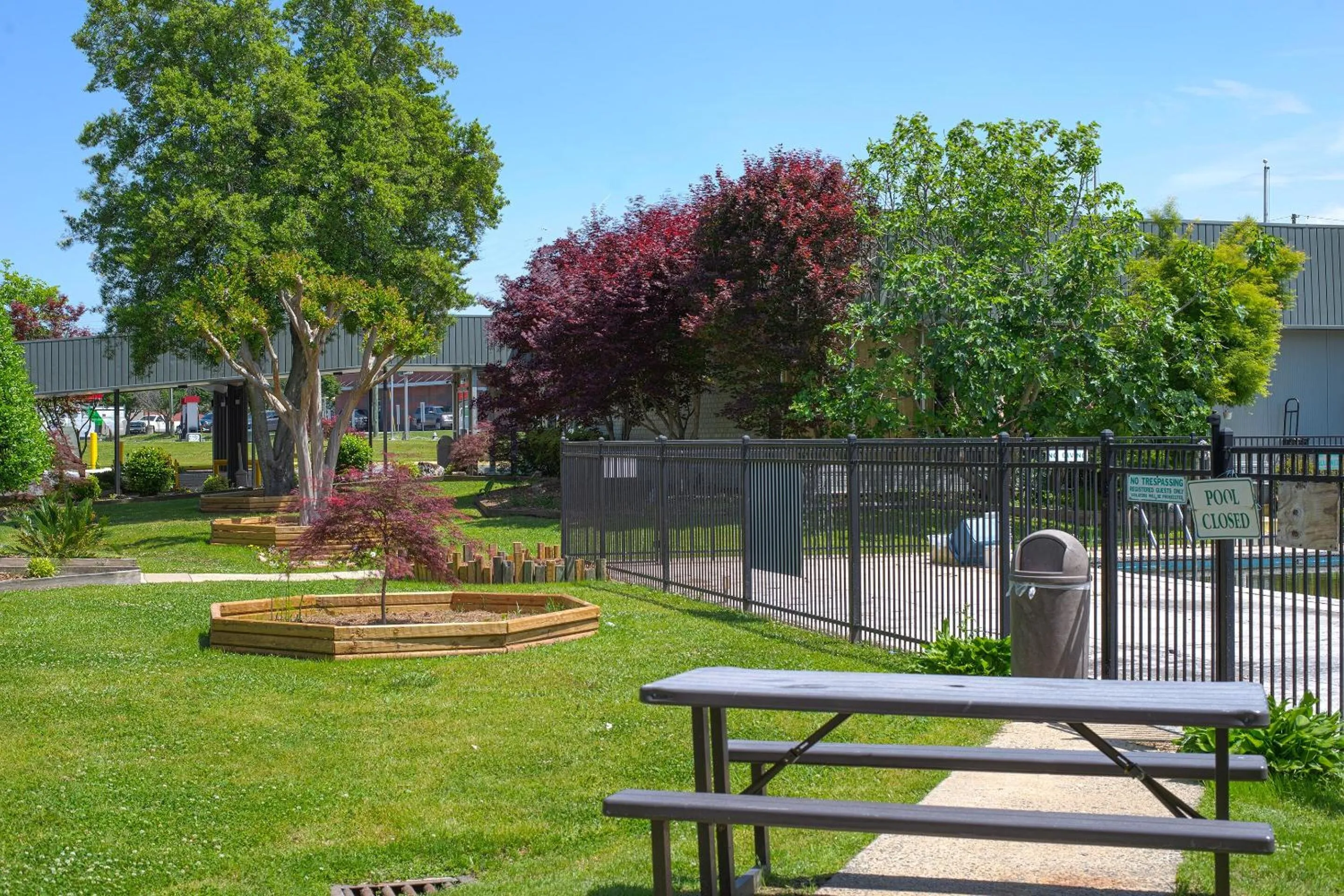 Garden in Masters Inn Selma Smithfield I-95 By OYO