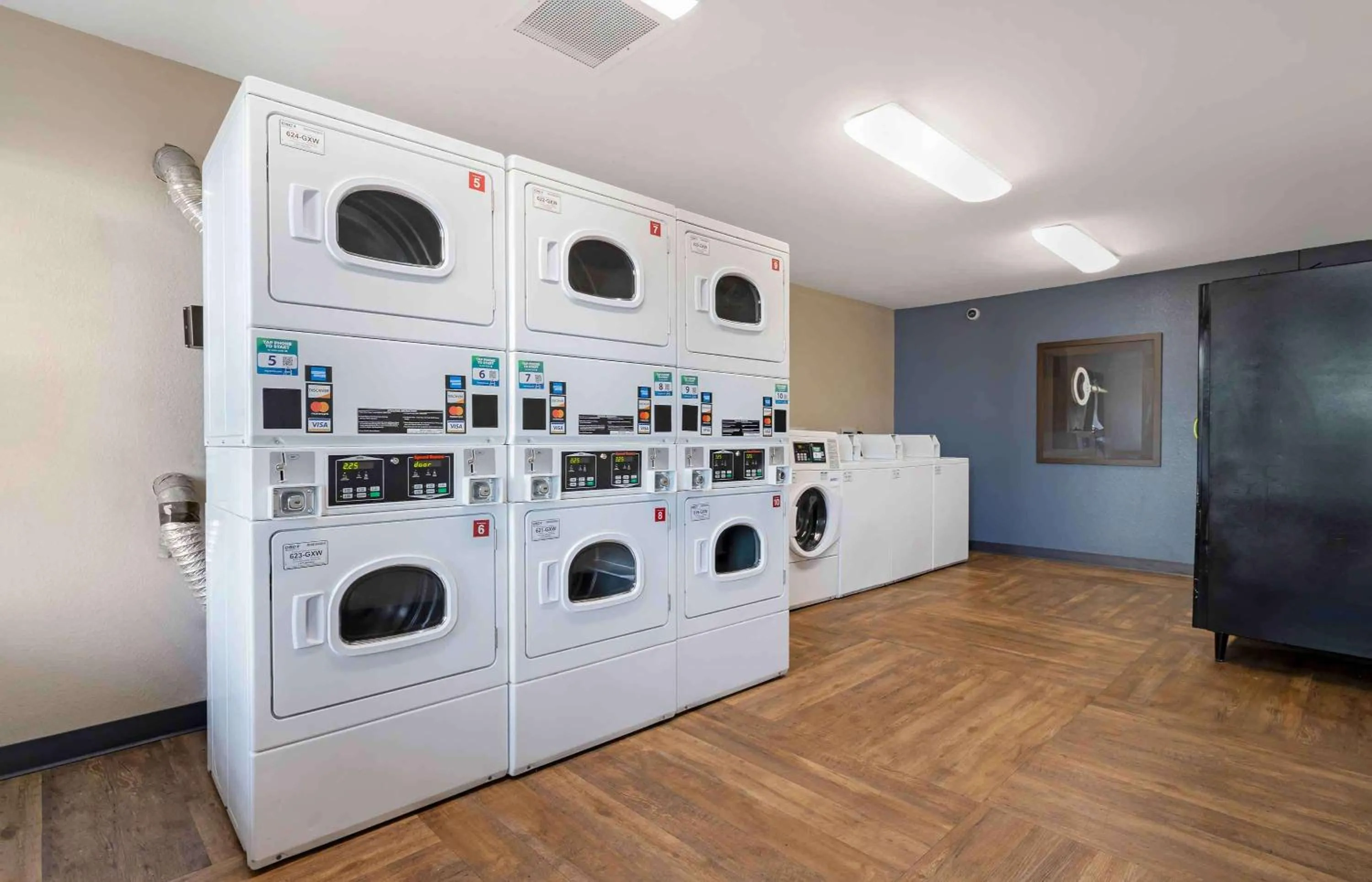 Property building in Extended Stay America Suites - Tulsa - Central