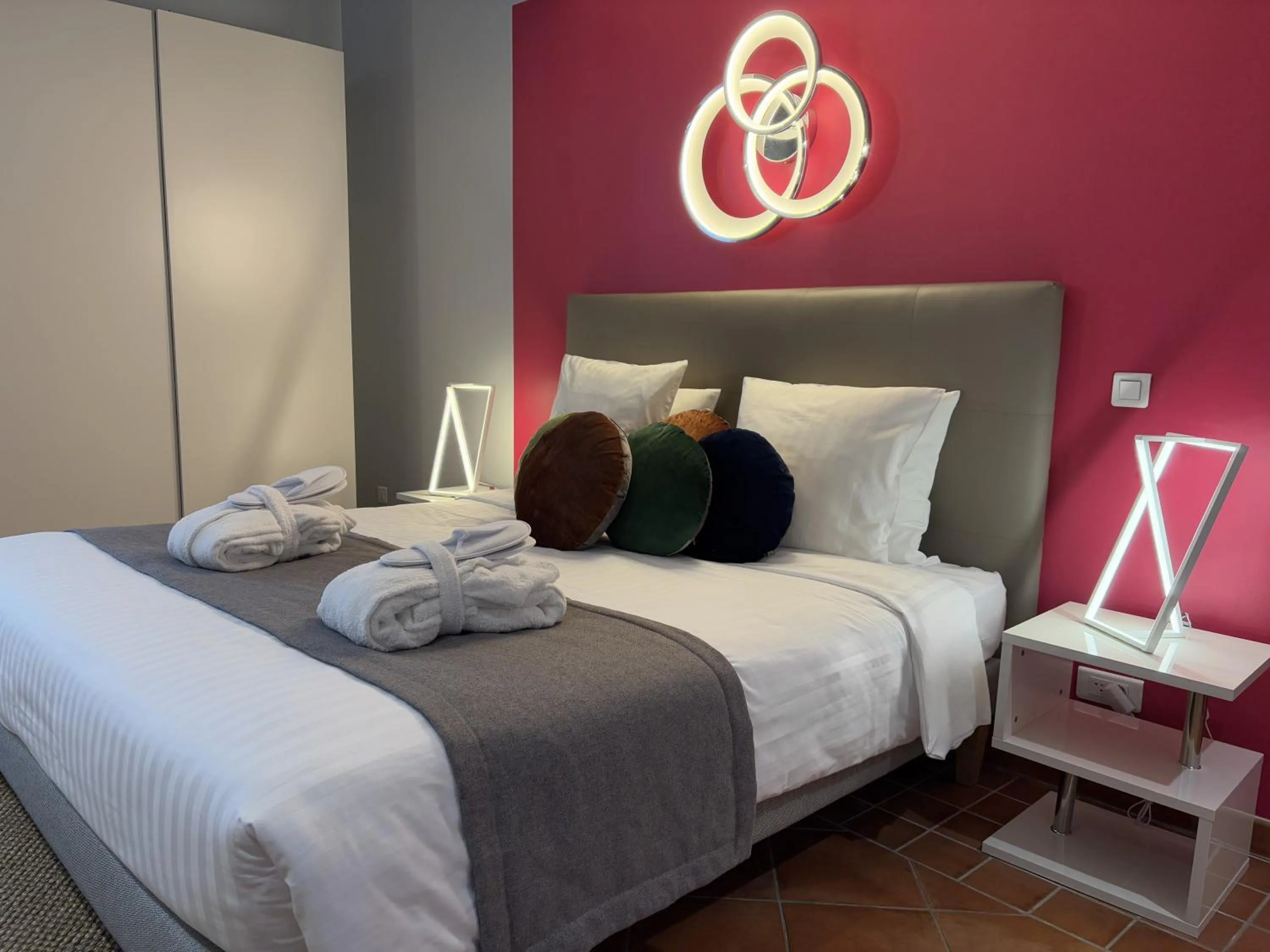 Bedroom, Bed in Hôtel Le Château Fort de Sedan