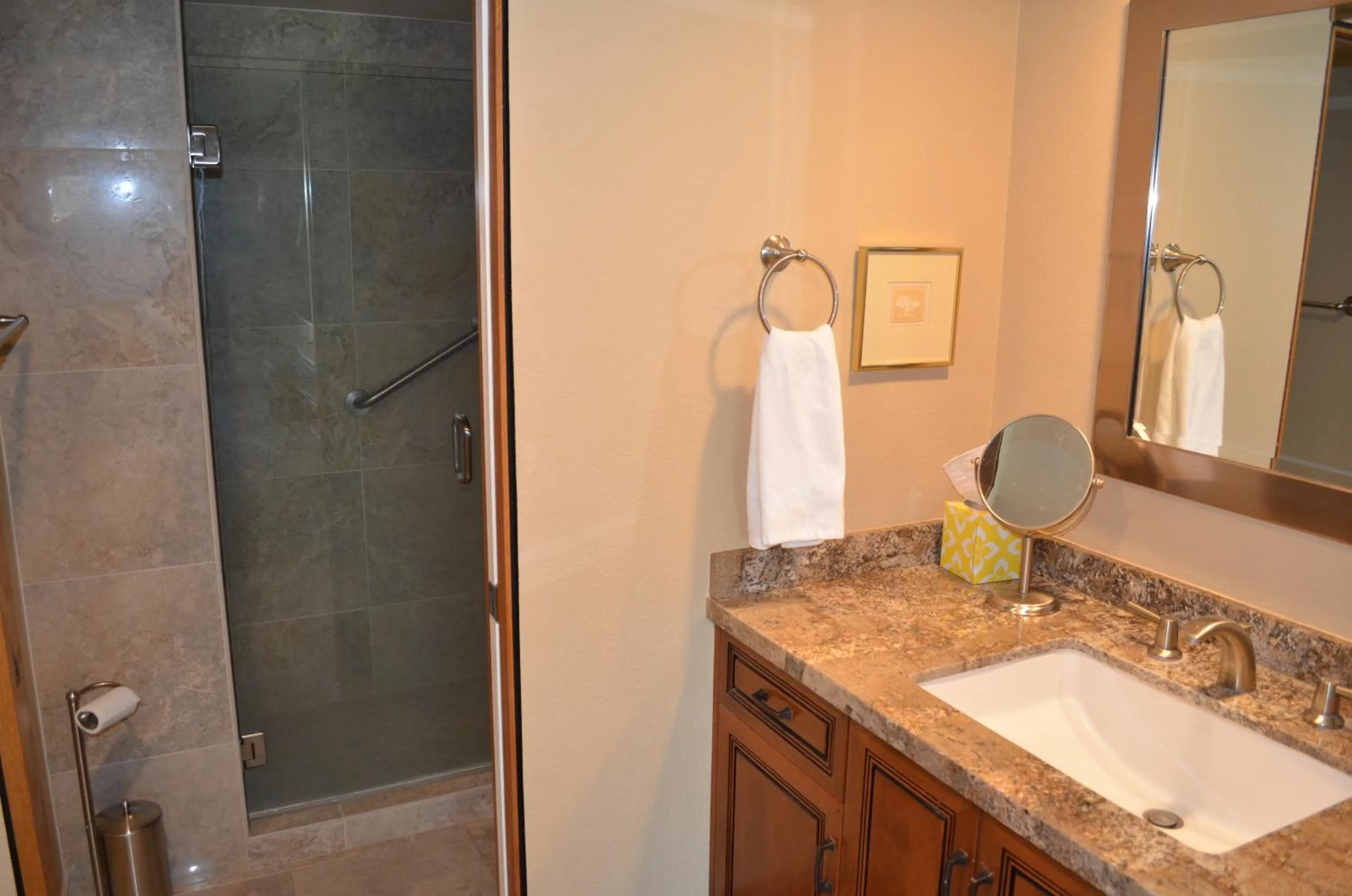 Property building in Shadow Mountain Resort