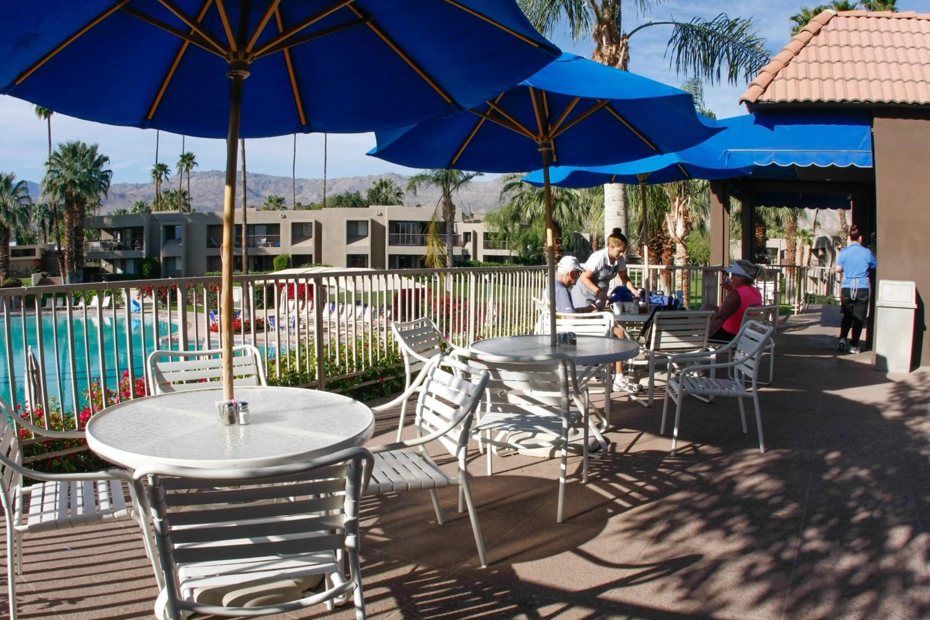 Property building in Shadow Mountain Resort