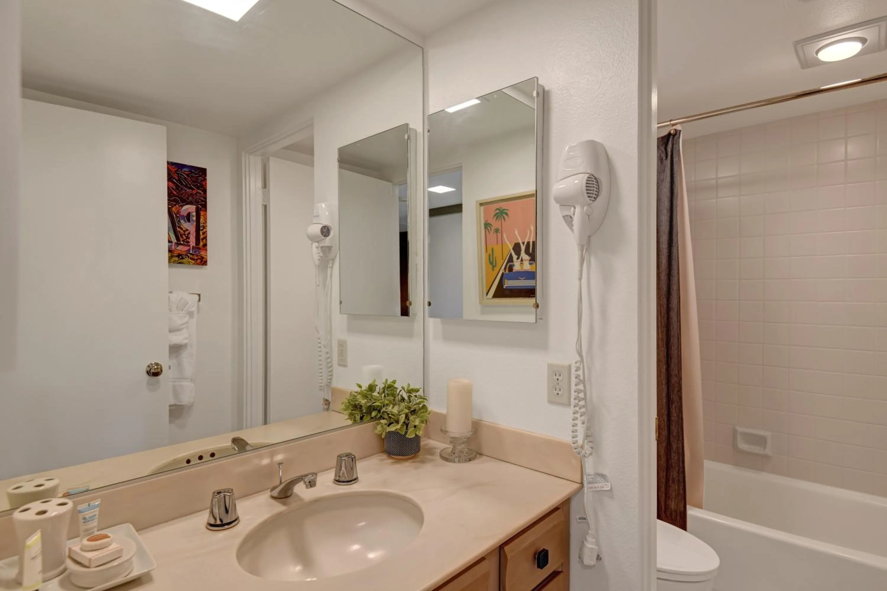 Property building in Shadow Mountain Resort