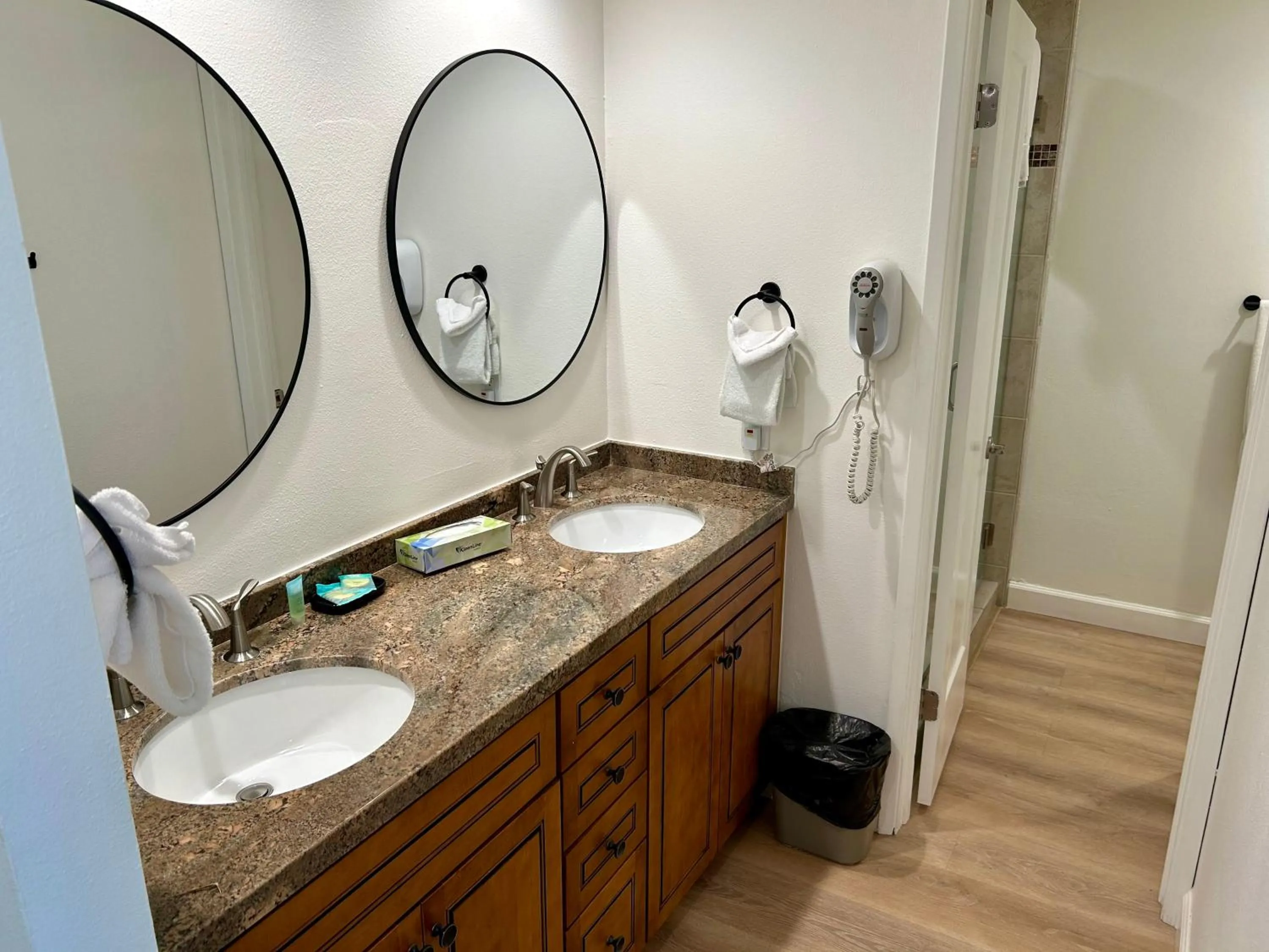 Property building in Shadow Mountain Resort