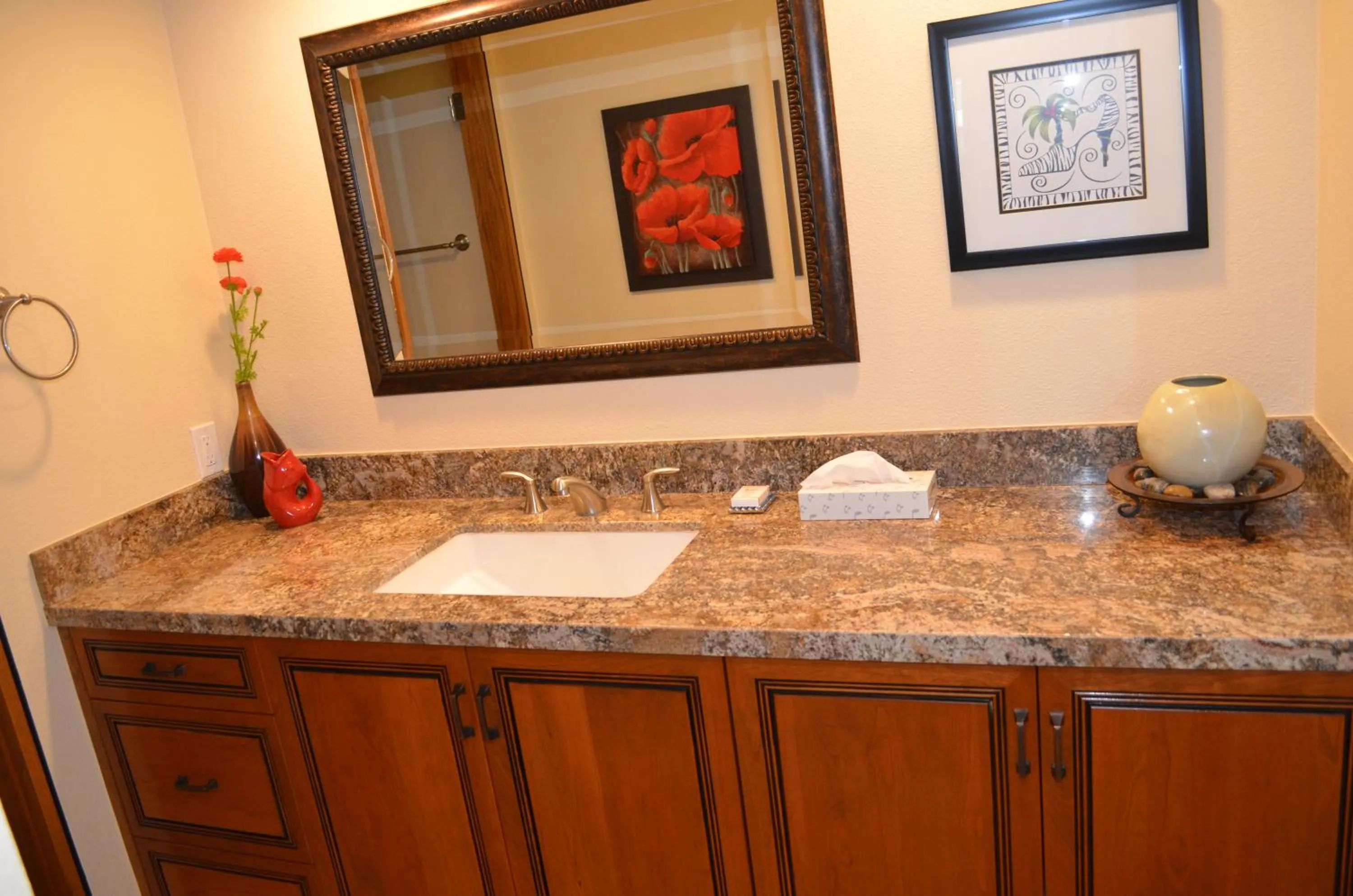 Property building in Shadow Mountain Resort