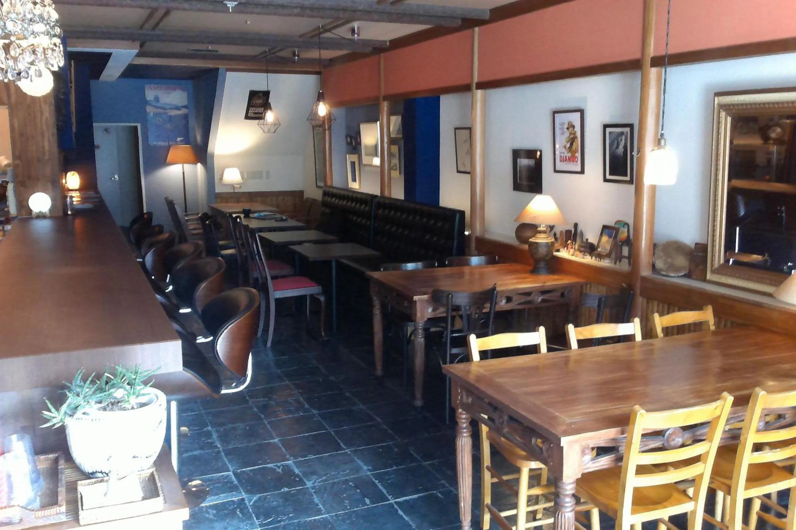 Lounge or bar in DJANGO Hostel & Lounge