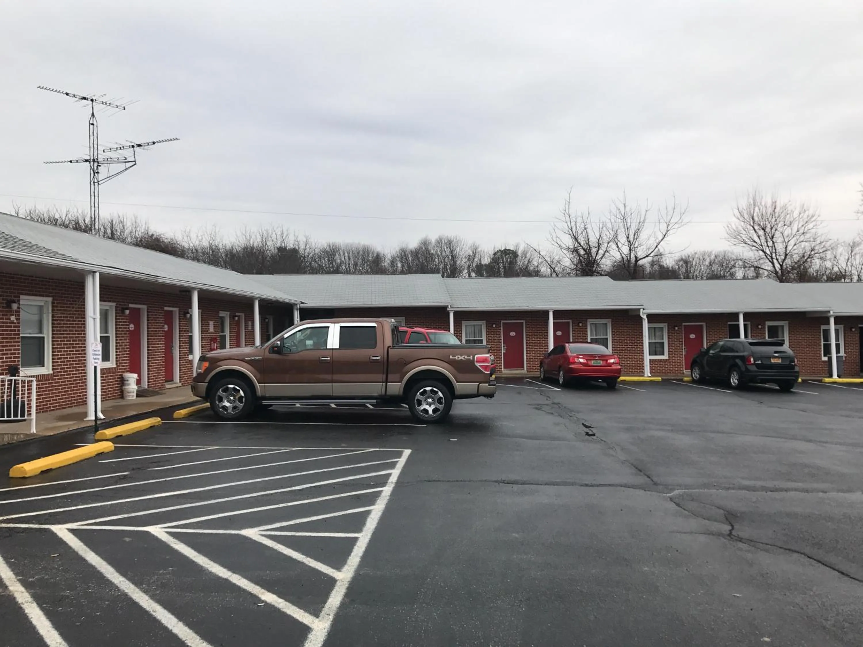 Property building in The Boston Inn