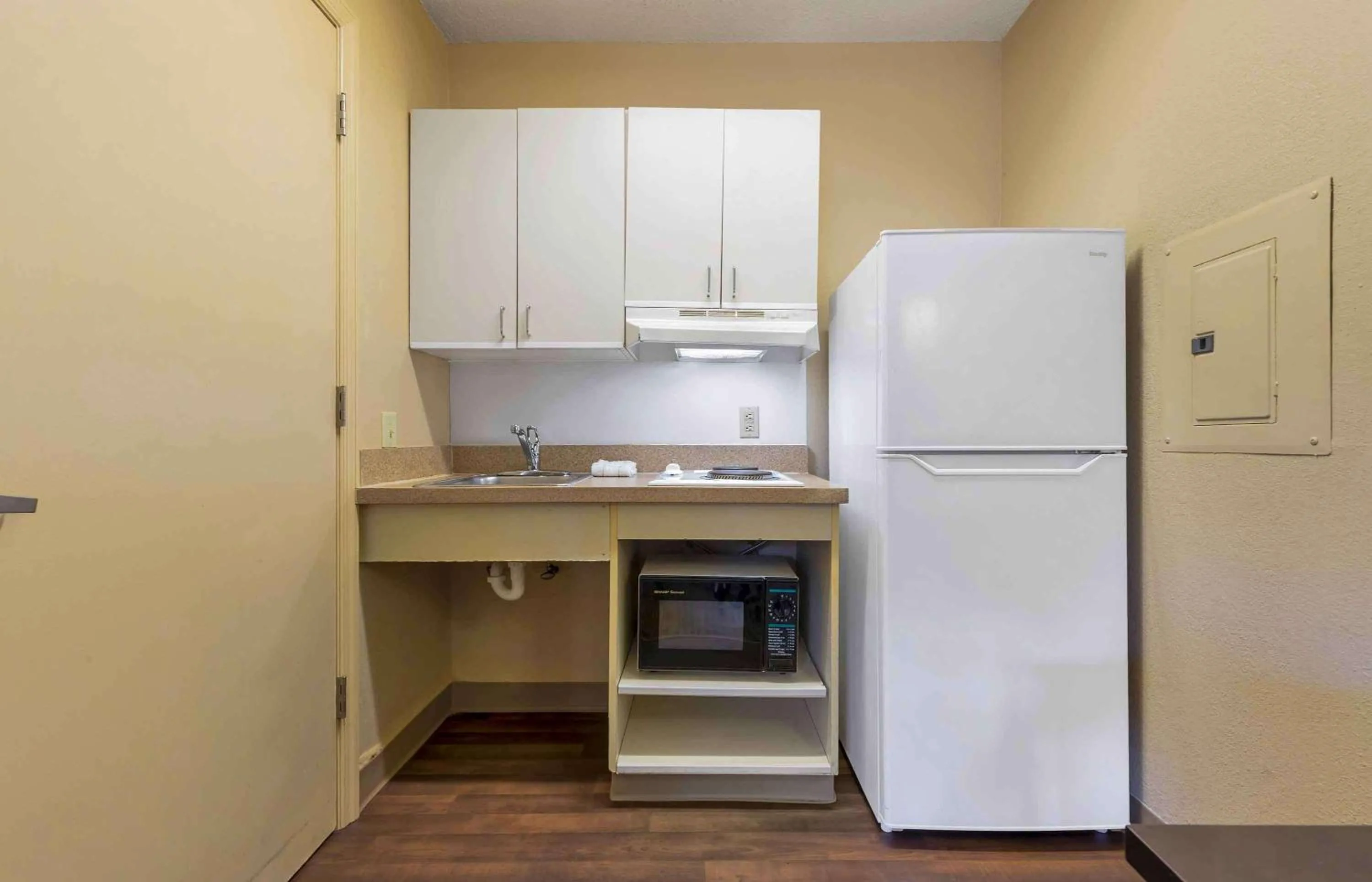 Kitchen or kitchenette in Extended Stay America Suites - Louisville - Dutchman