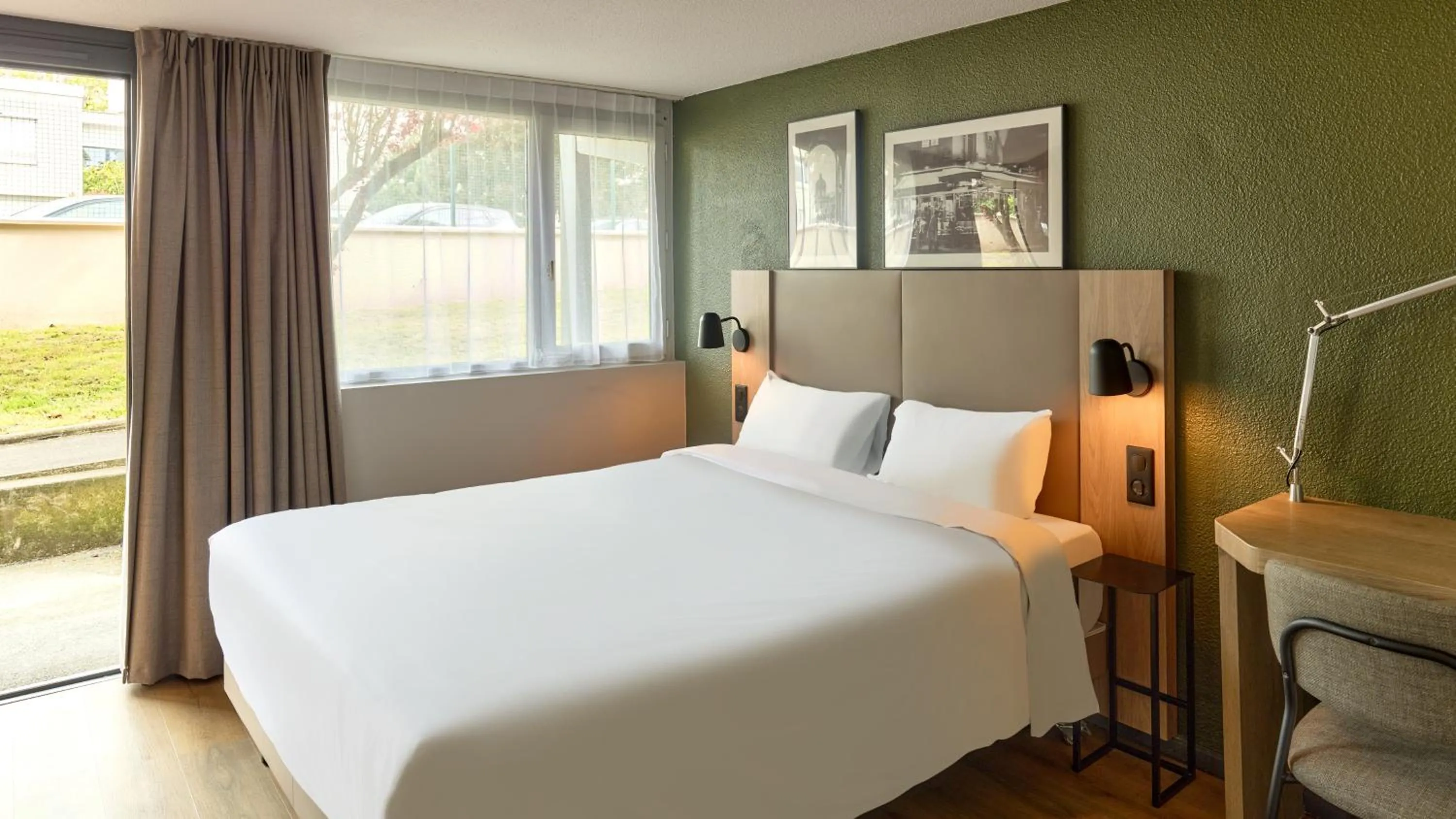 Property building, Bed in Campanile NATURE - Marne La Vallée - Chelles