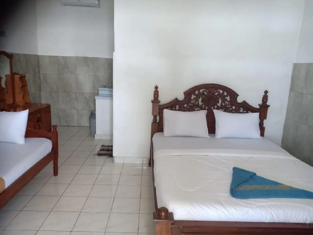 Bed in Lilacita Beach Lovina