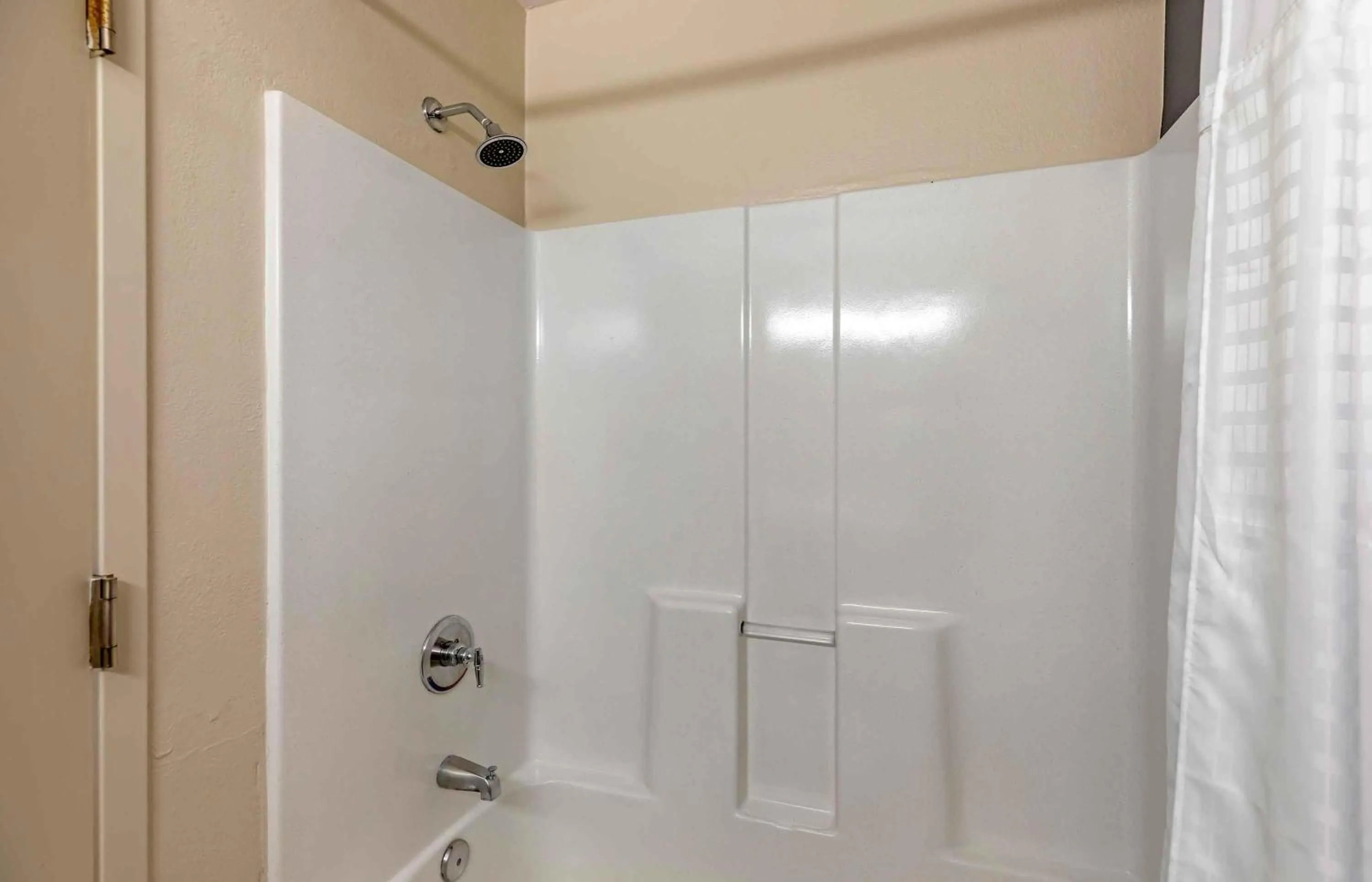 Bathroom in Extended Stay America Select Suites - Denver - Lakewood South
