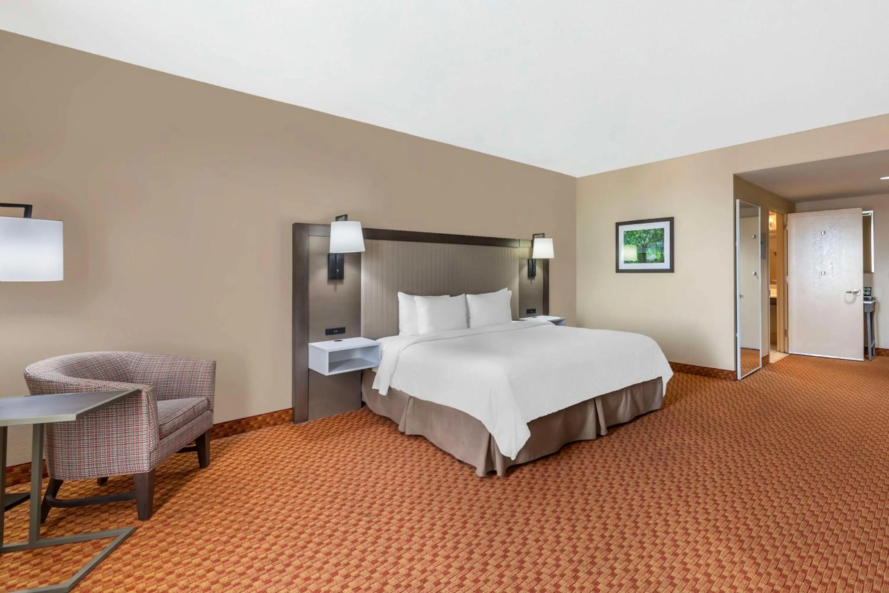 Bedroom, Bed in Best Western Plus Kendall Hotel & Suites