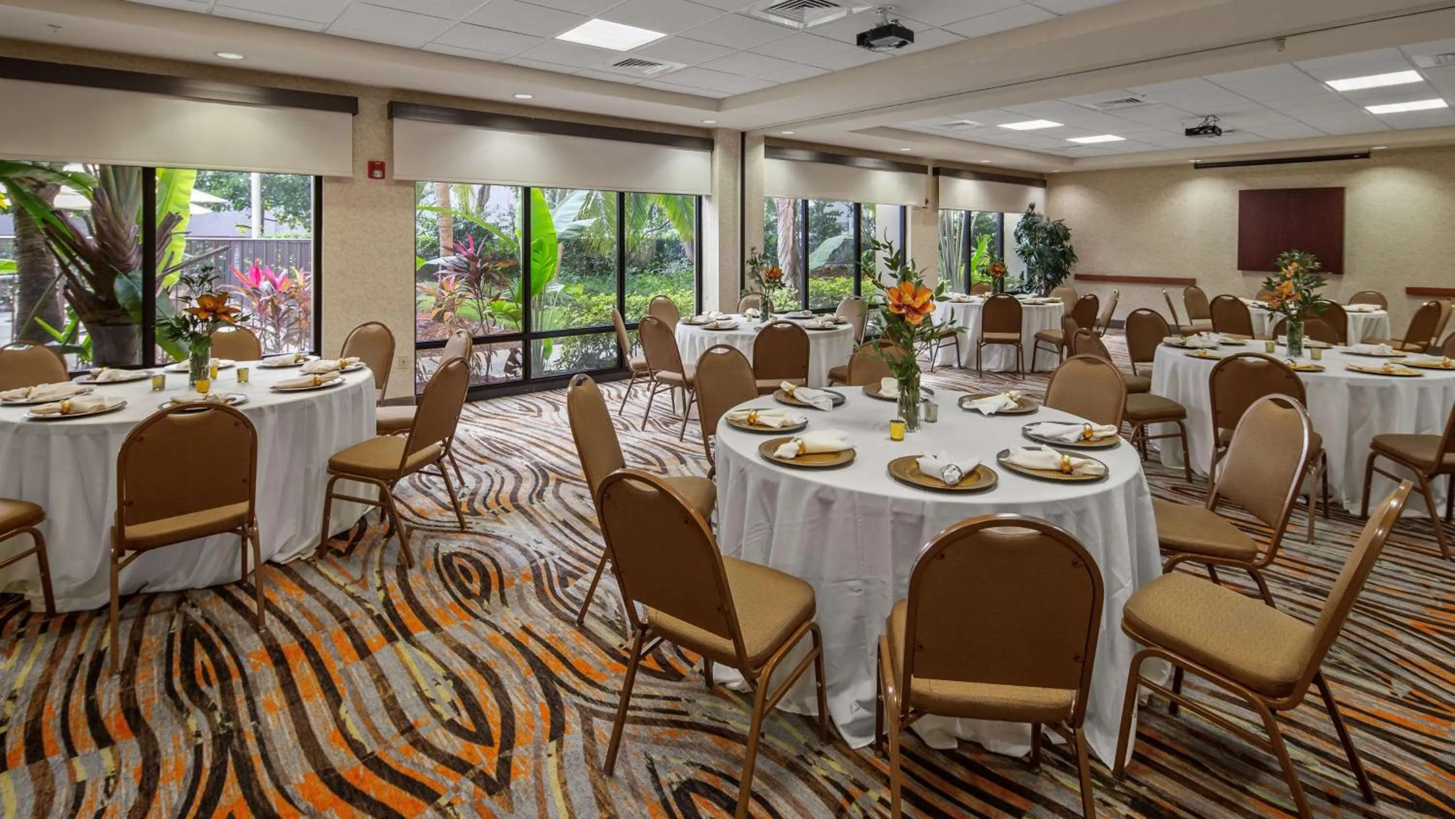 Meeting/conference room in Best Western Plus Kendall Hotel & Suites