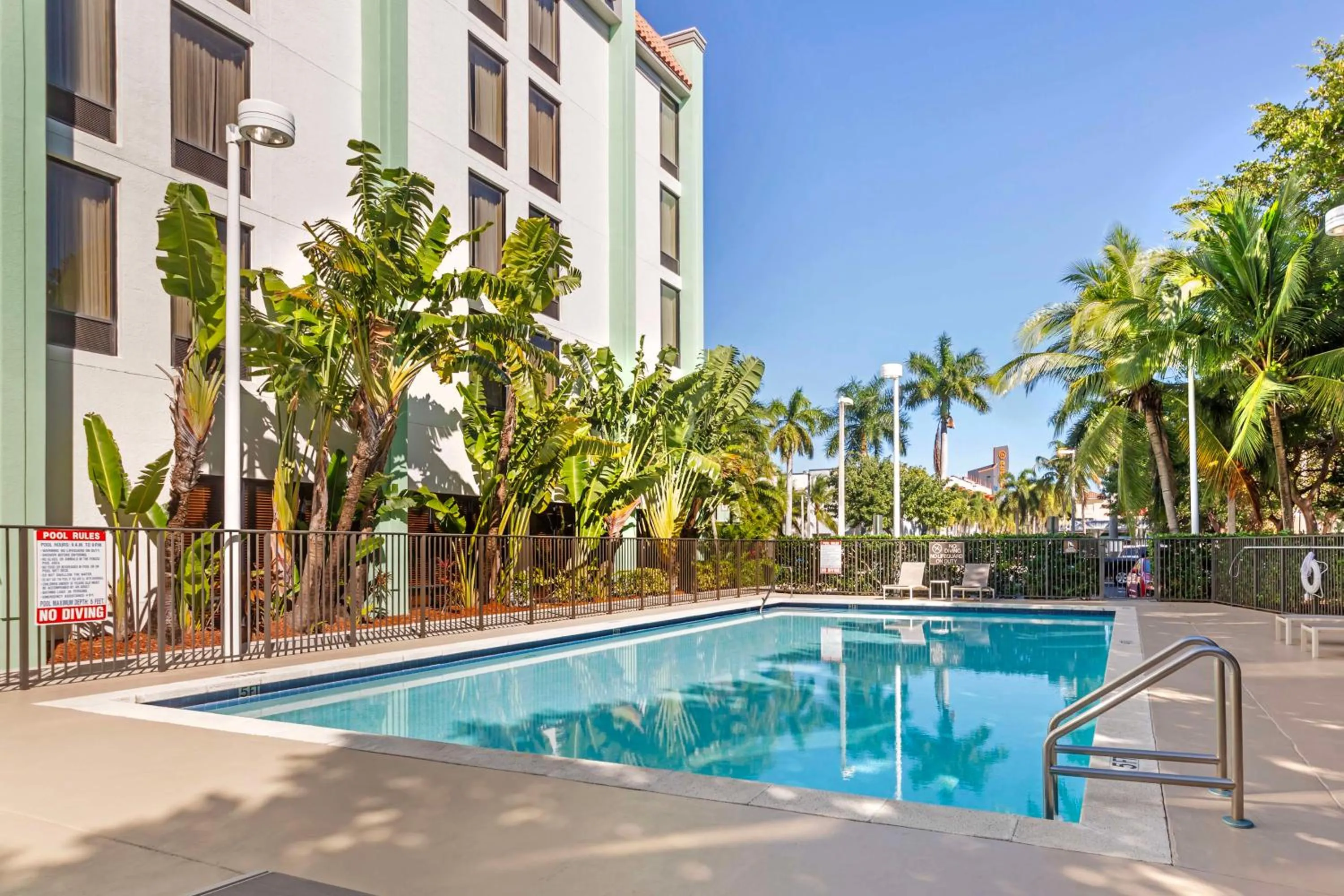 Pool view in Best Western Plus Kendall Hotel & Suites