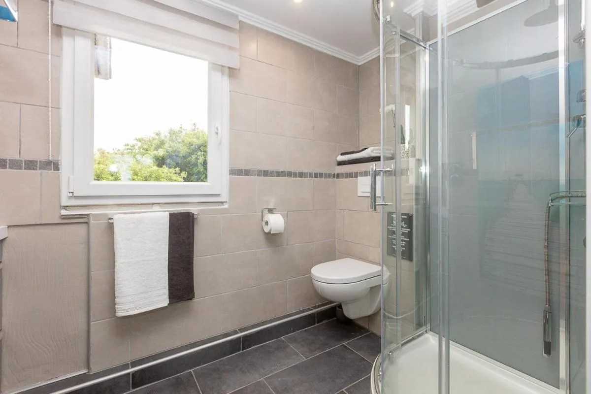 Toilet in Villa Les Quatre Vents