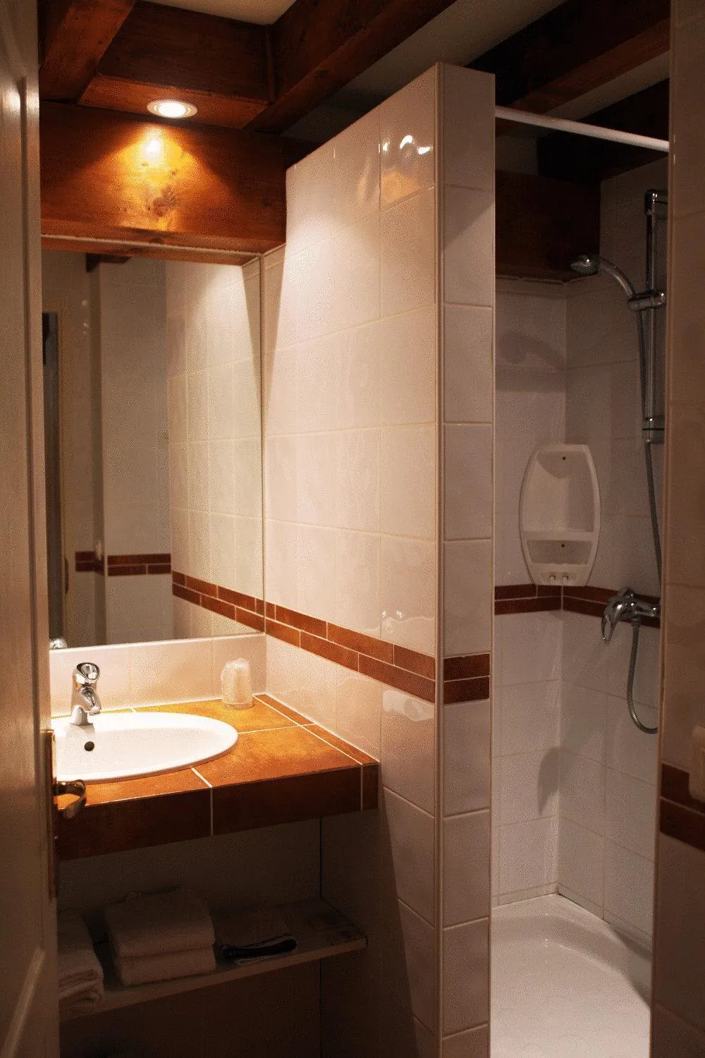 Bathroom in Le Clos des Arts