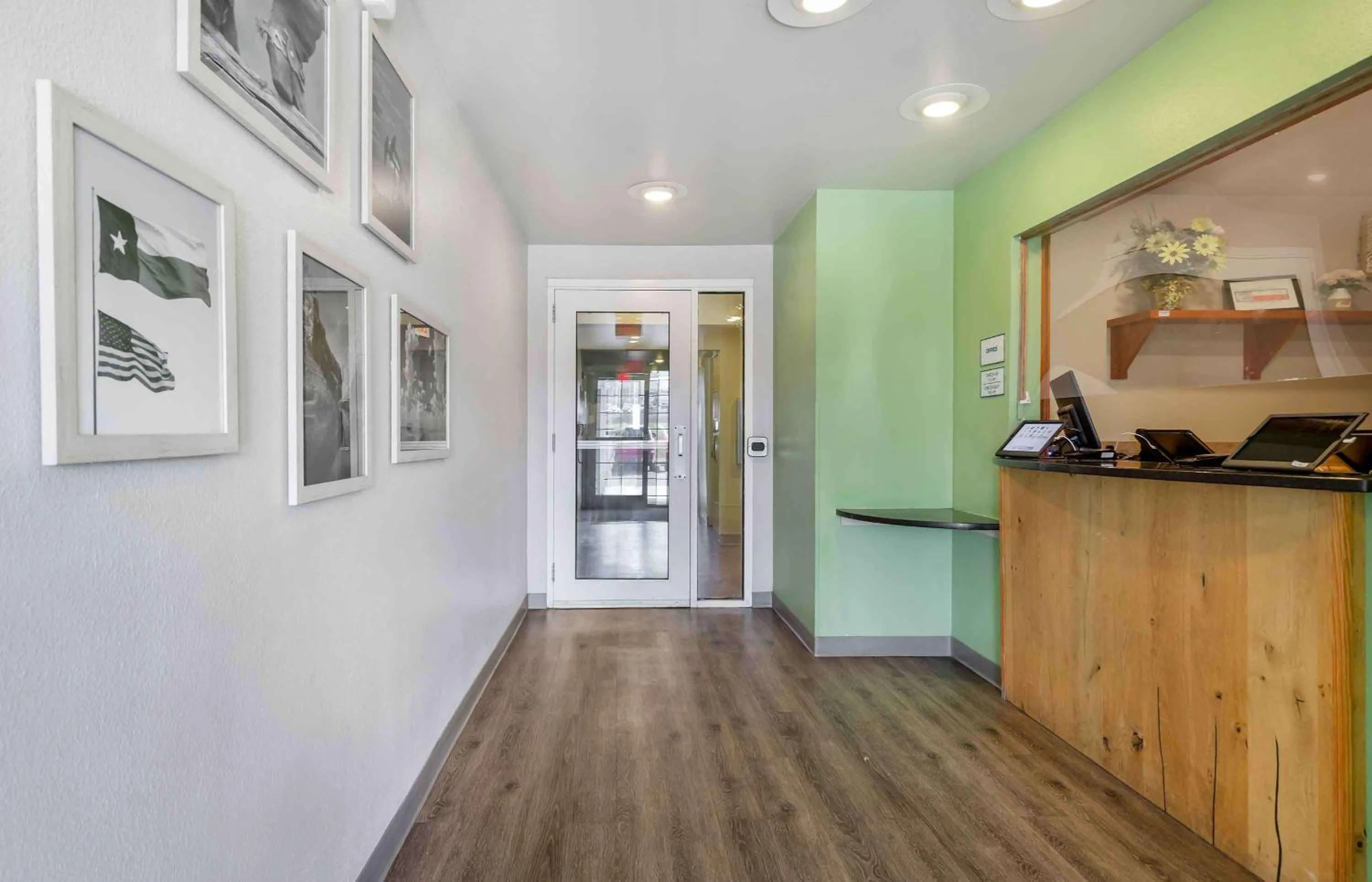 Lobby or reception in Extended Stay America Select Suites - Laredo