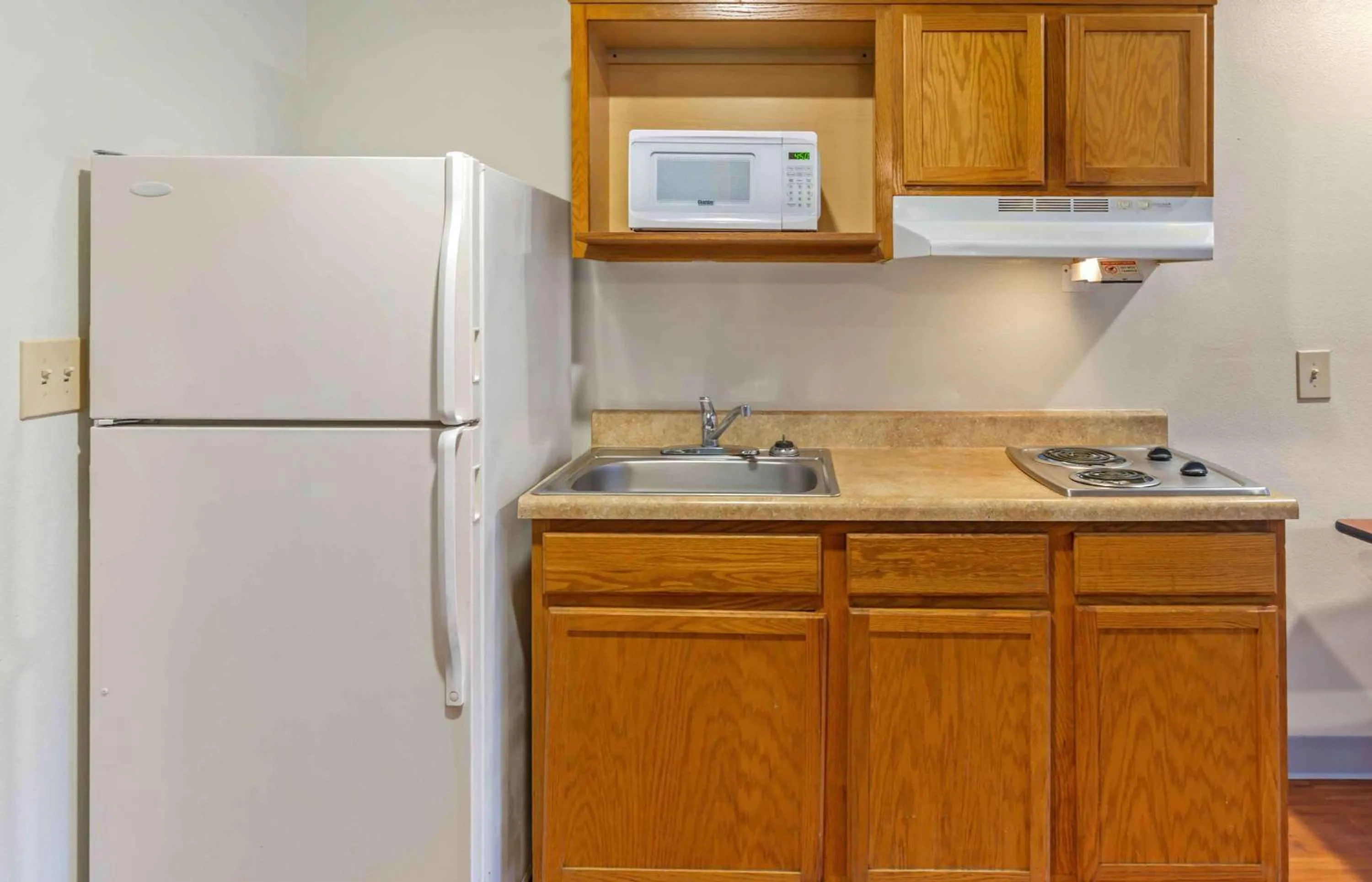 Bedroom in Extended Stay America Select Suites - Fayetteville - West