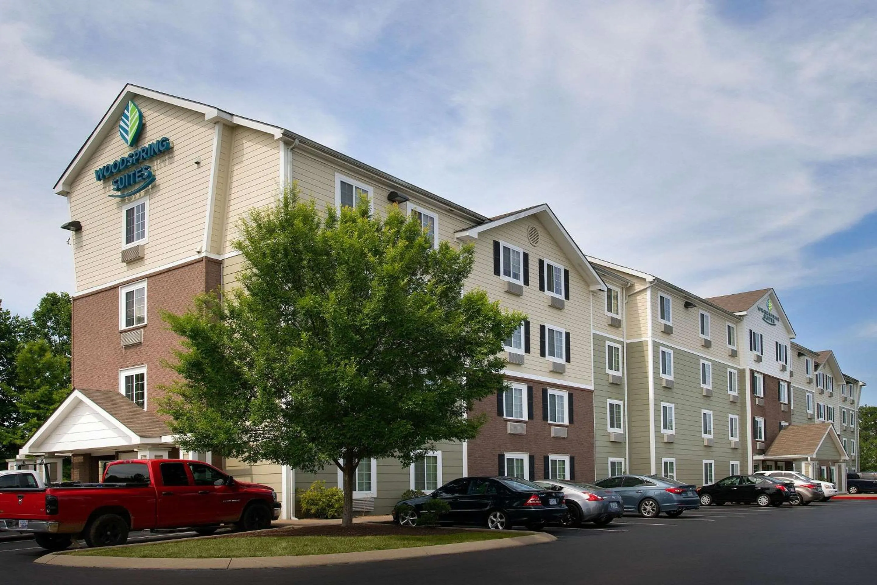 Property building in WoodSpring Suites Murfreesboro