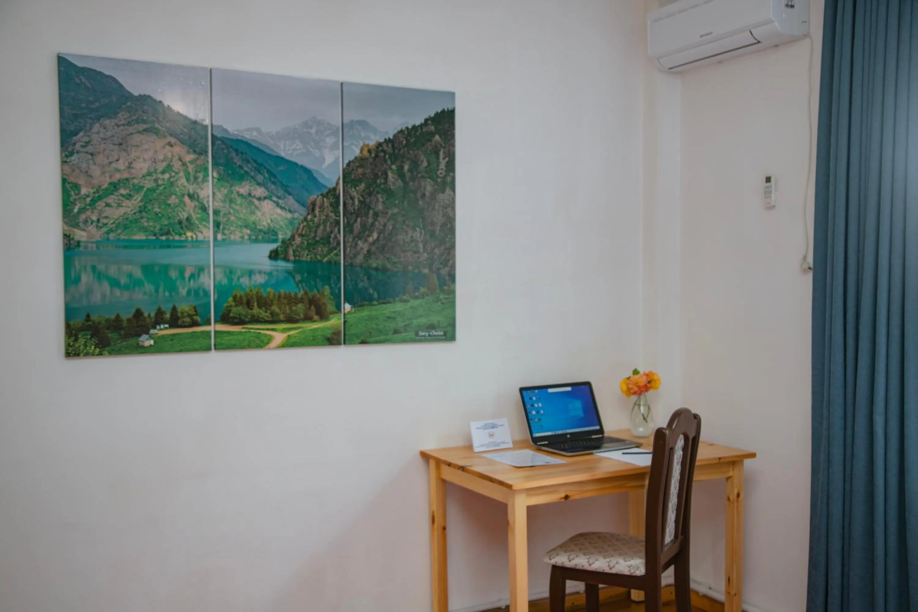 TV and multimedia in Hotel Good Night