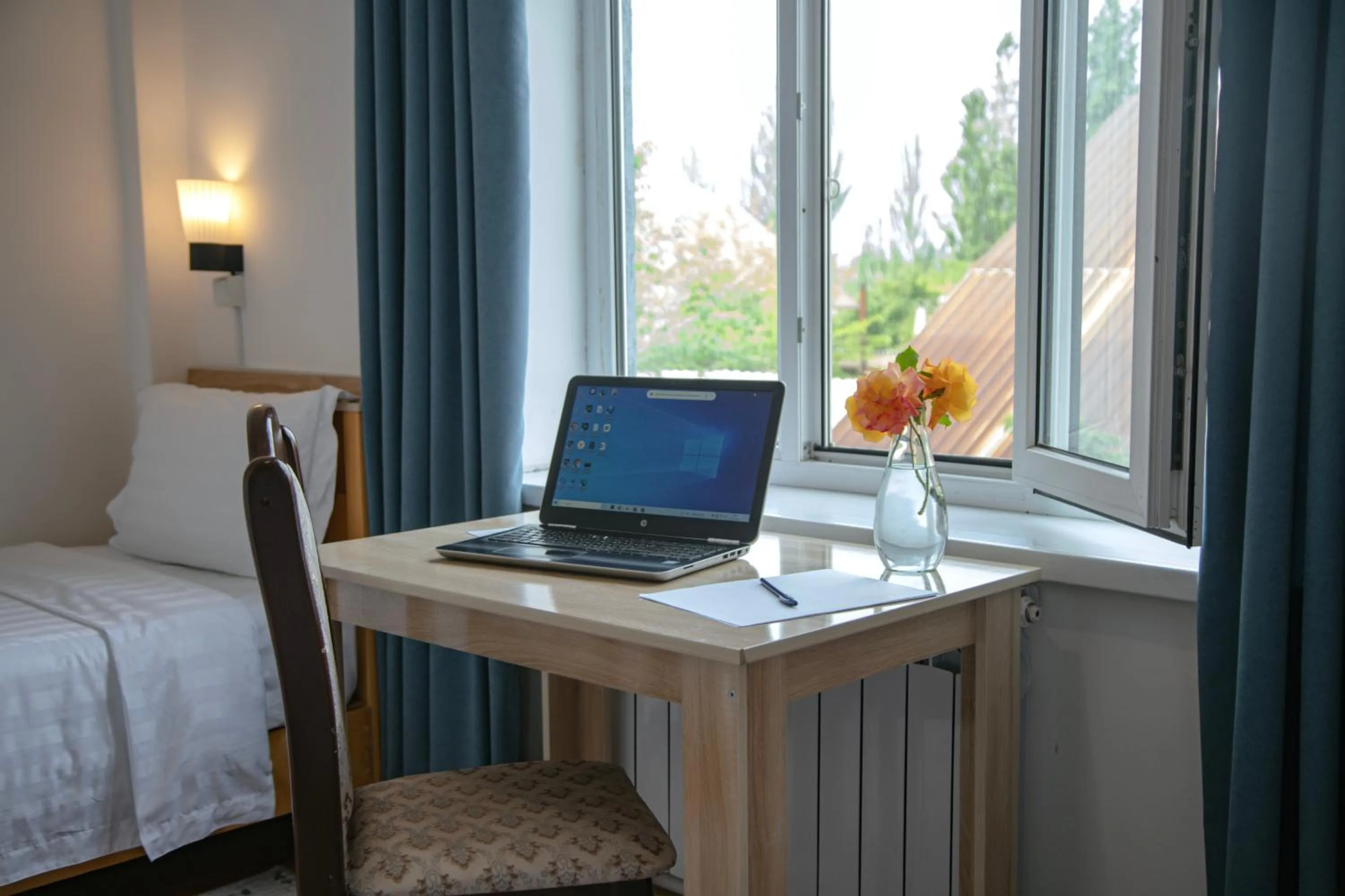 TV and multimedia, Bed in Hotel Good Night