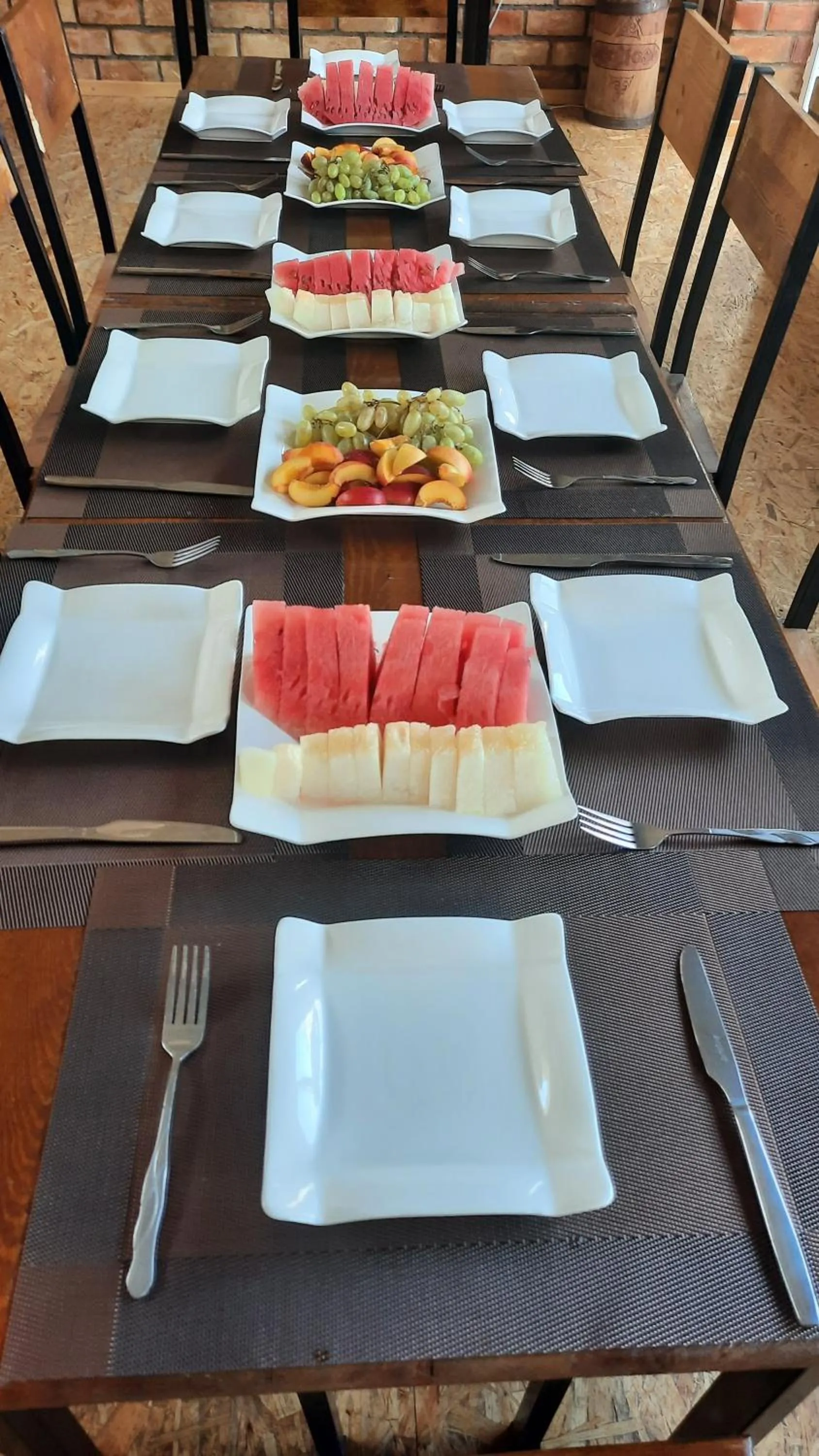 Food and drinks in Hotel Good Night