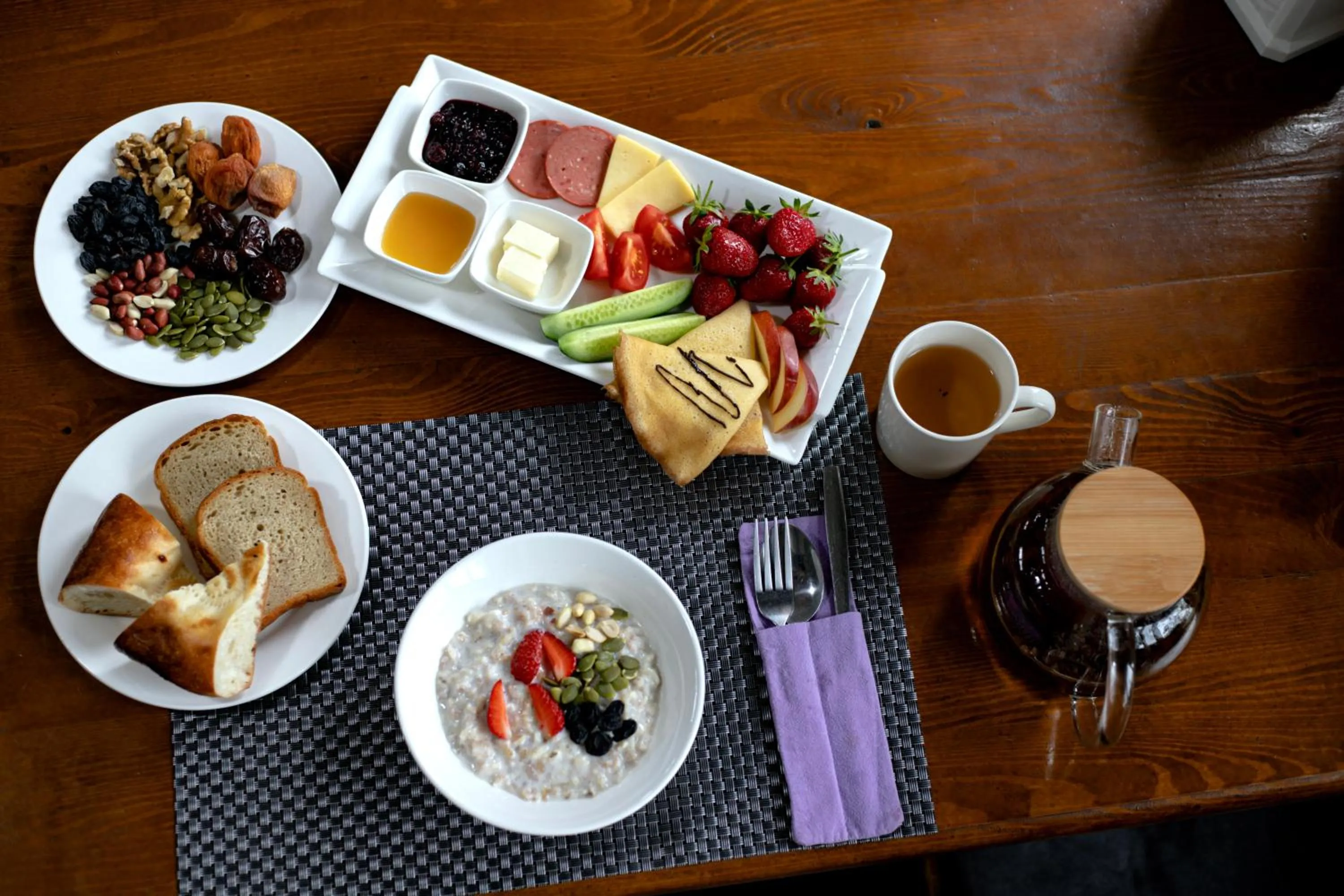 Food in Hotel Good Night