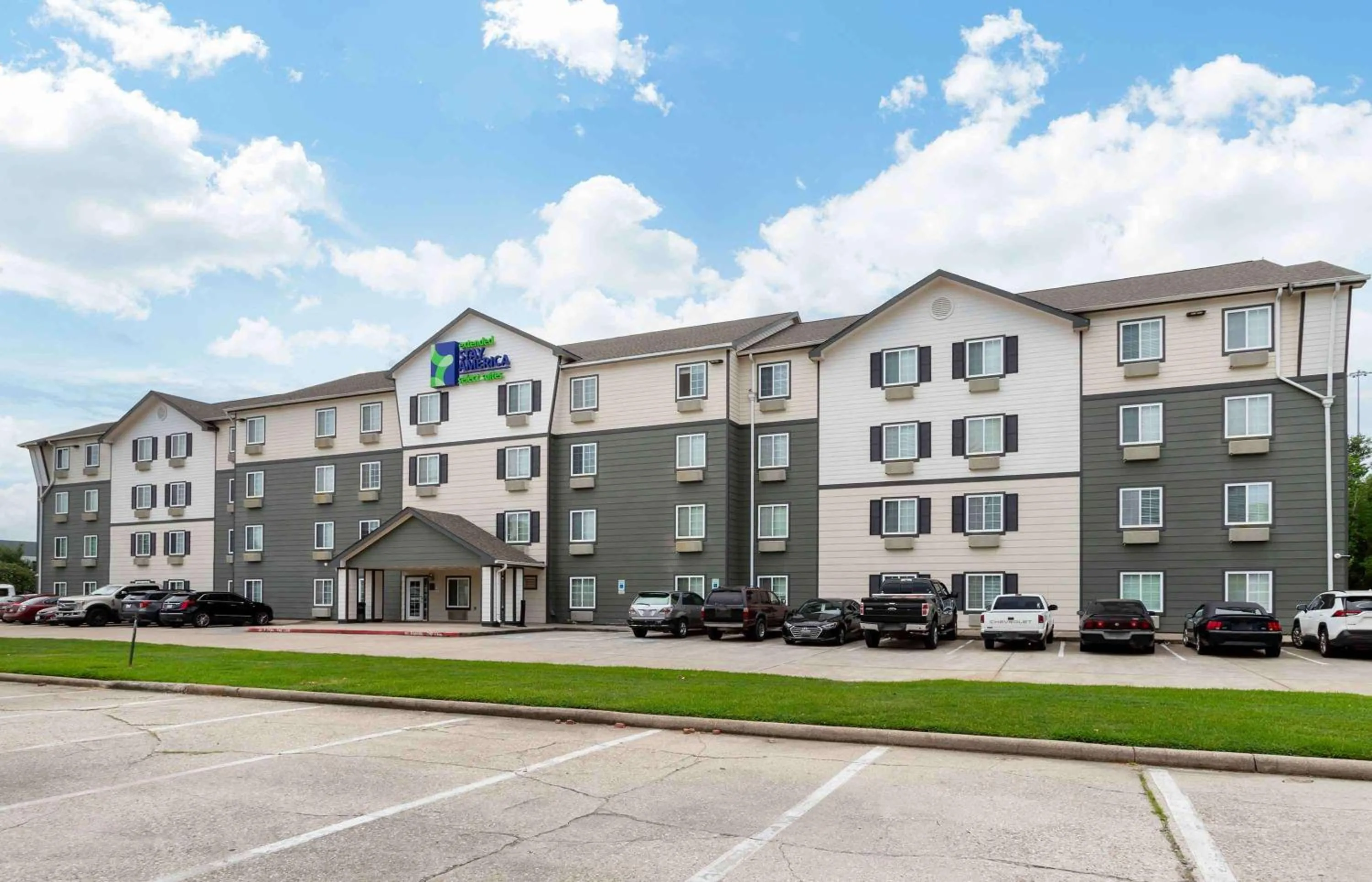 Property building in Extended Stay America Select Suites - Beaumont