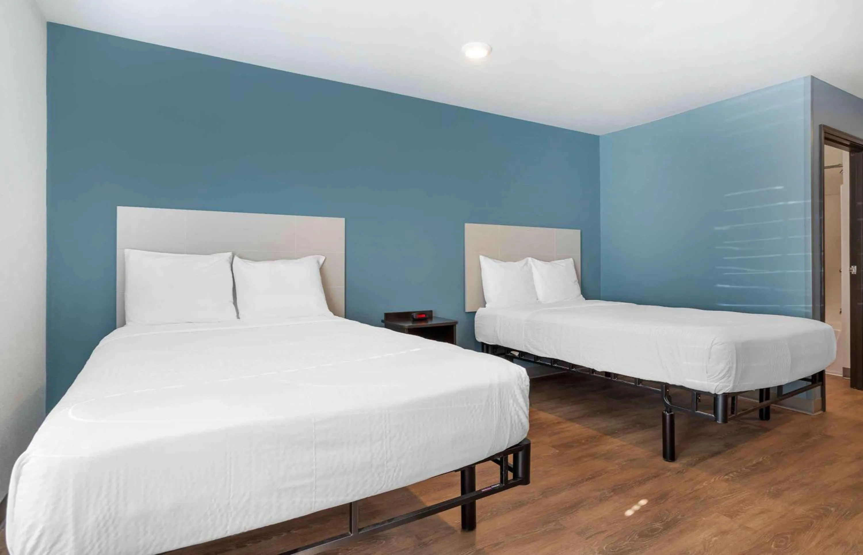 Bedroom, Bed in Extended Stay America Select Suites - Beaumont