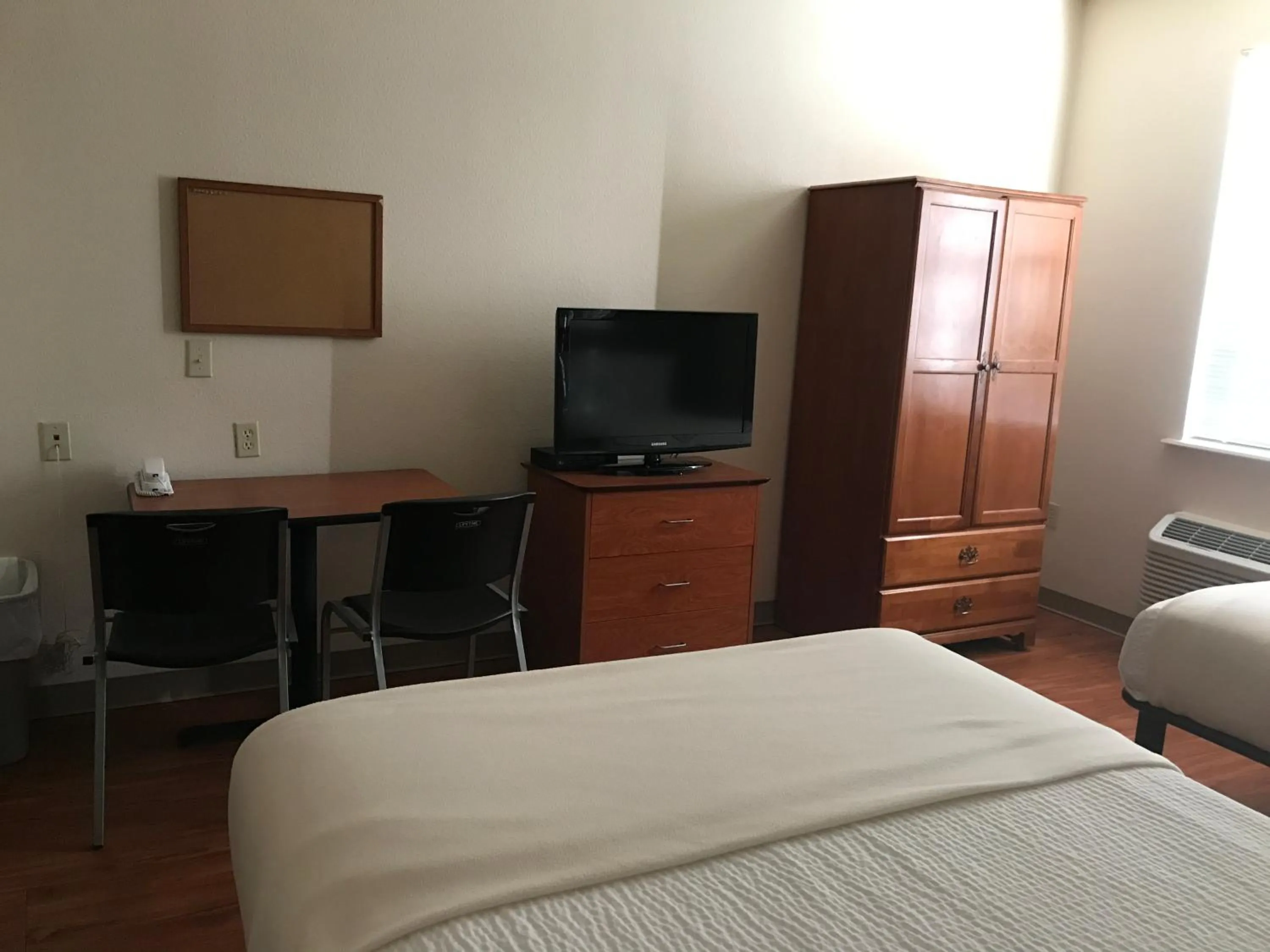 Bed in Best Studio Inn Homestead (Extended Stay)