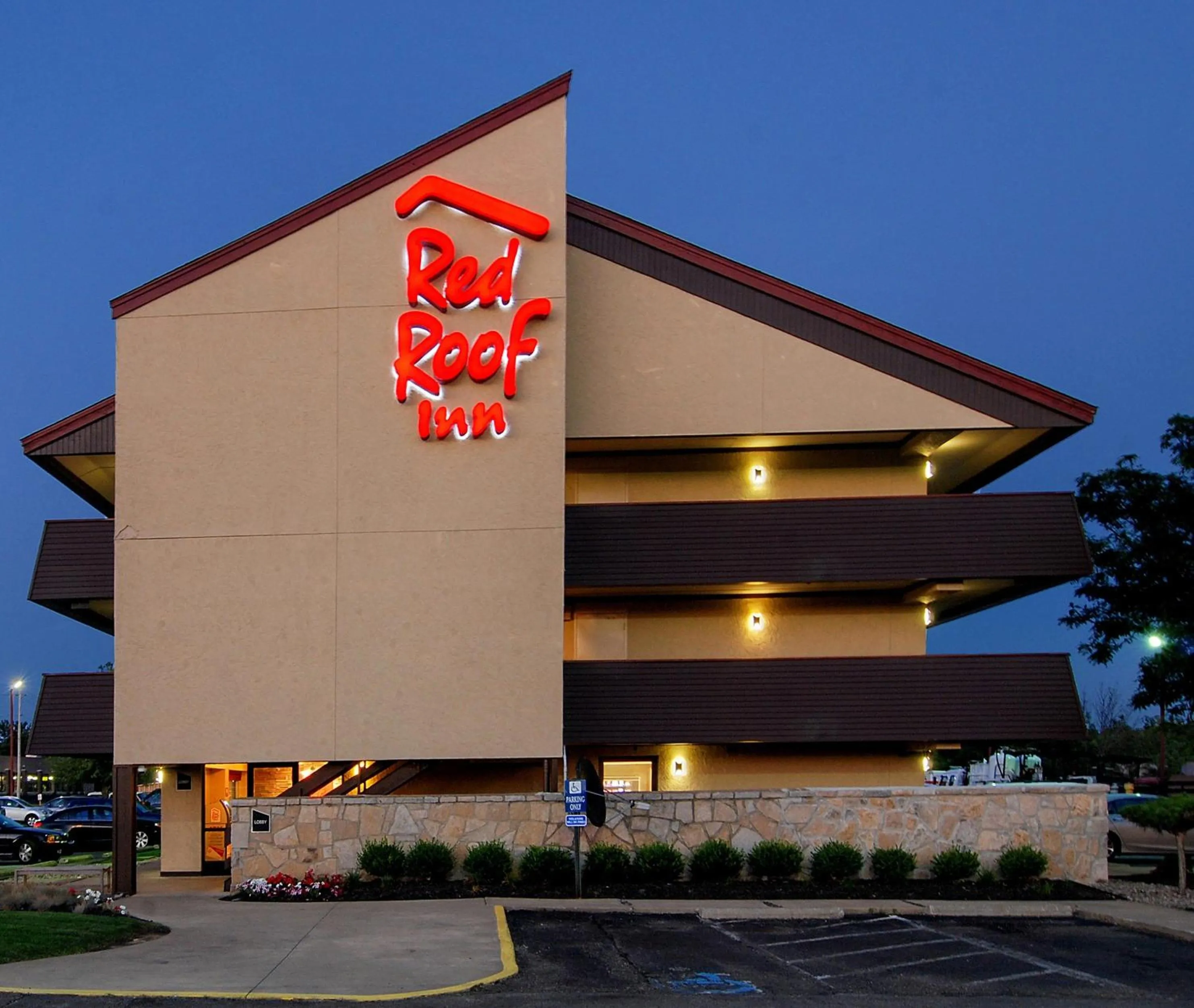 Property building in Red Roof Inn Akron