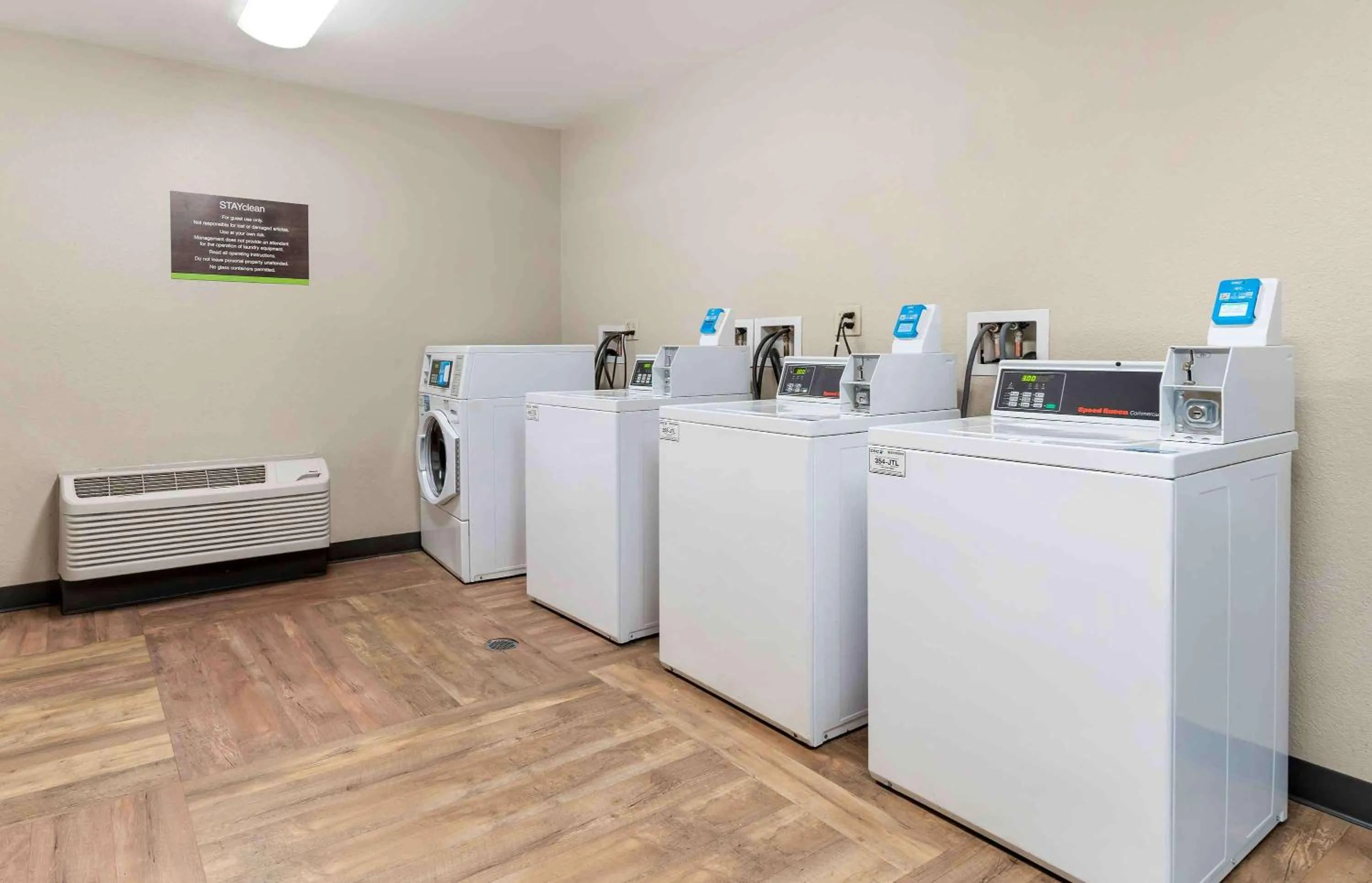 Property building in Extended Stay America Premier Suites - Union City - Dyer St