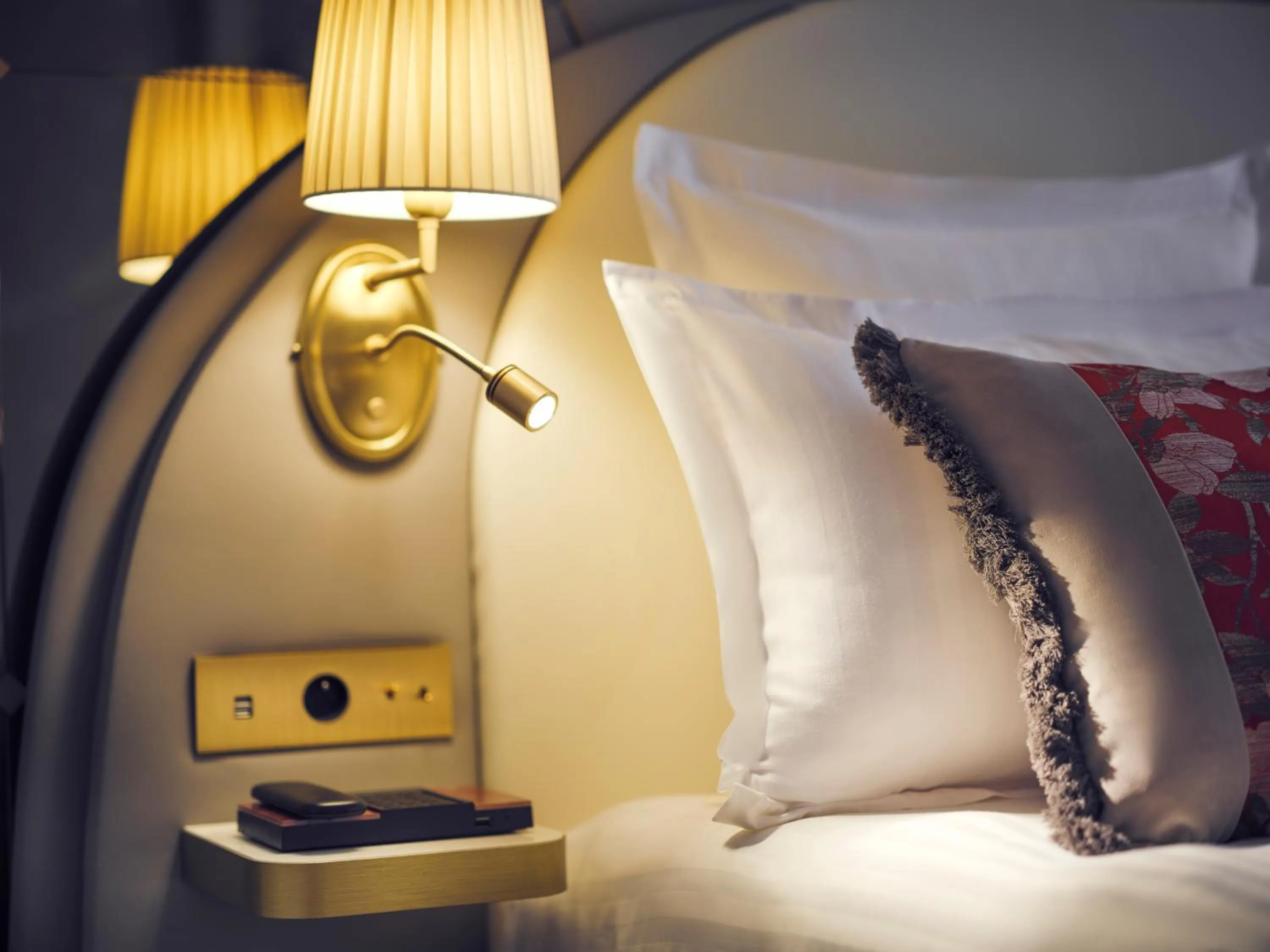 Decorative detail, Bed in Hotel Westminster