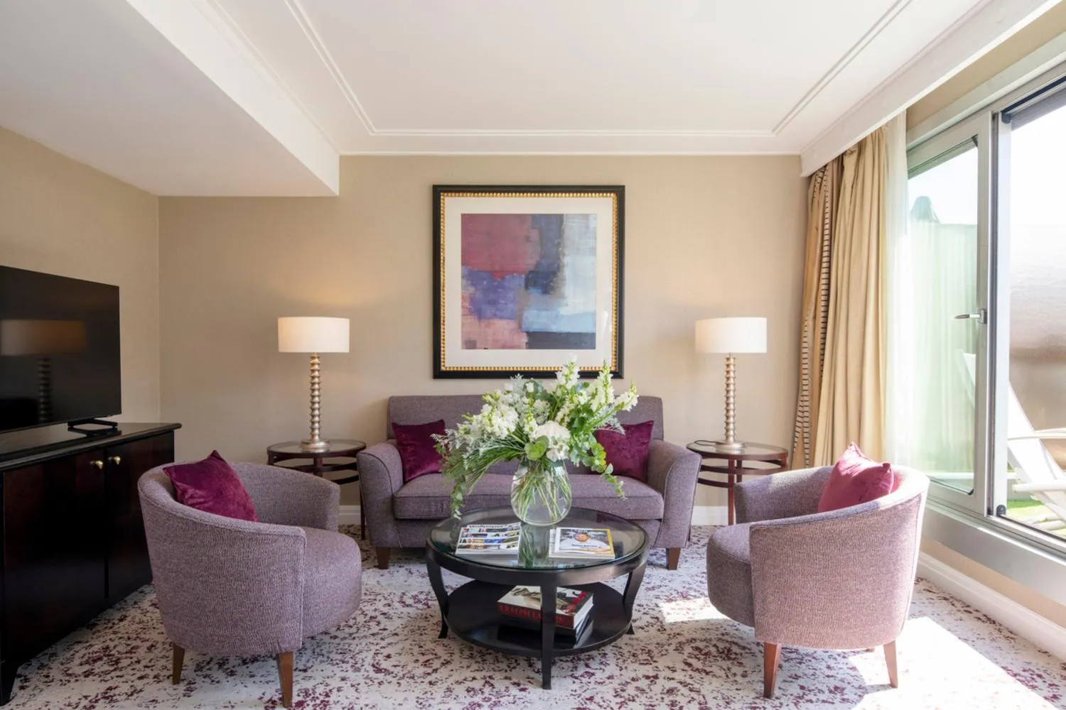 Living room in Warwick Champs-Elysées Paris