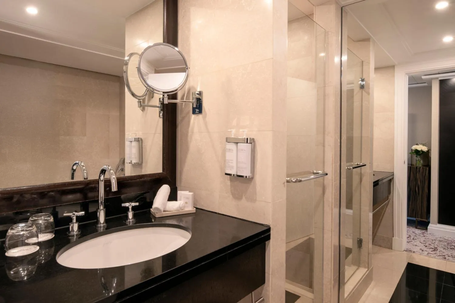 Bathroom in Warwick Champs-Elysées Paris