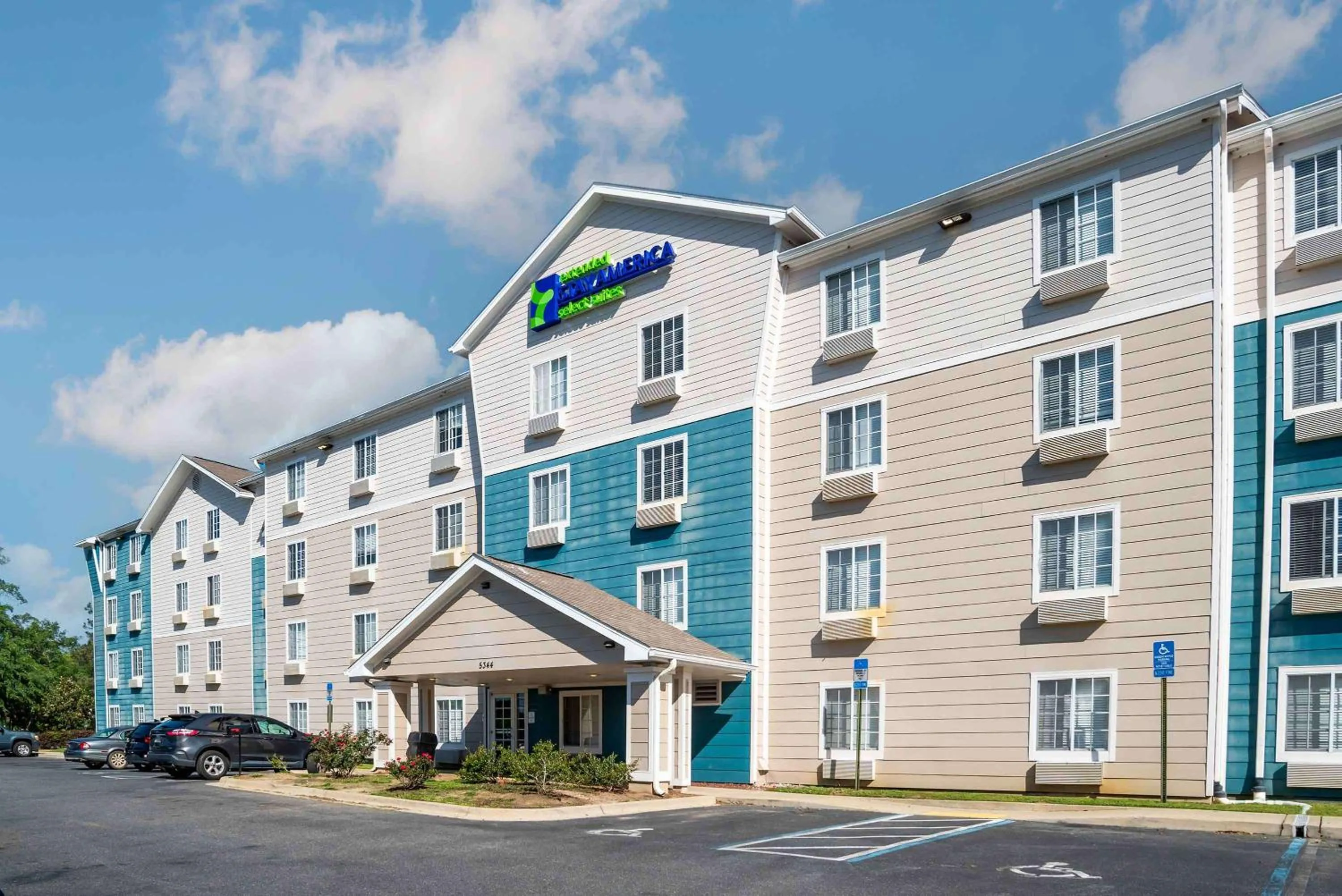 Property building in Extended Stay America Select Suites - Tallahassee - Northwest