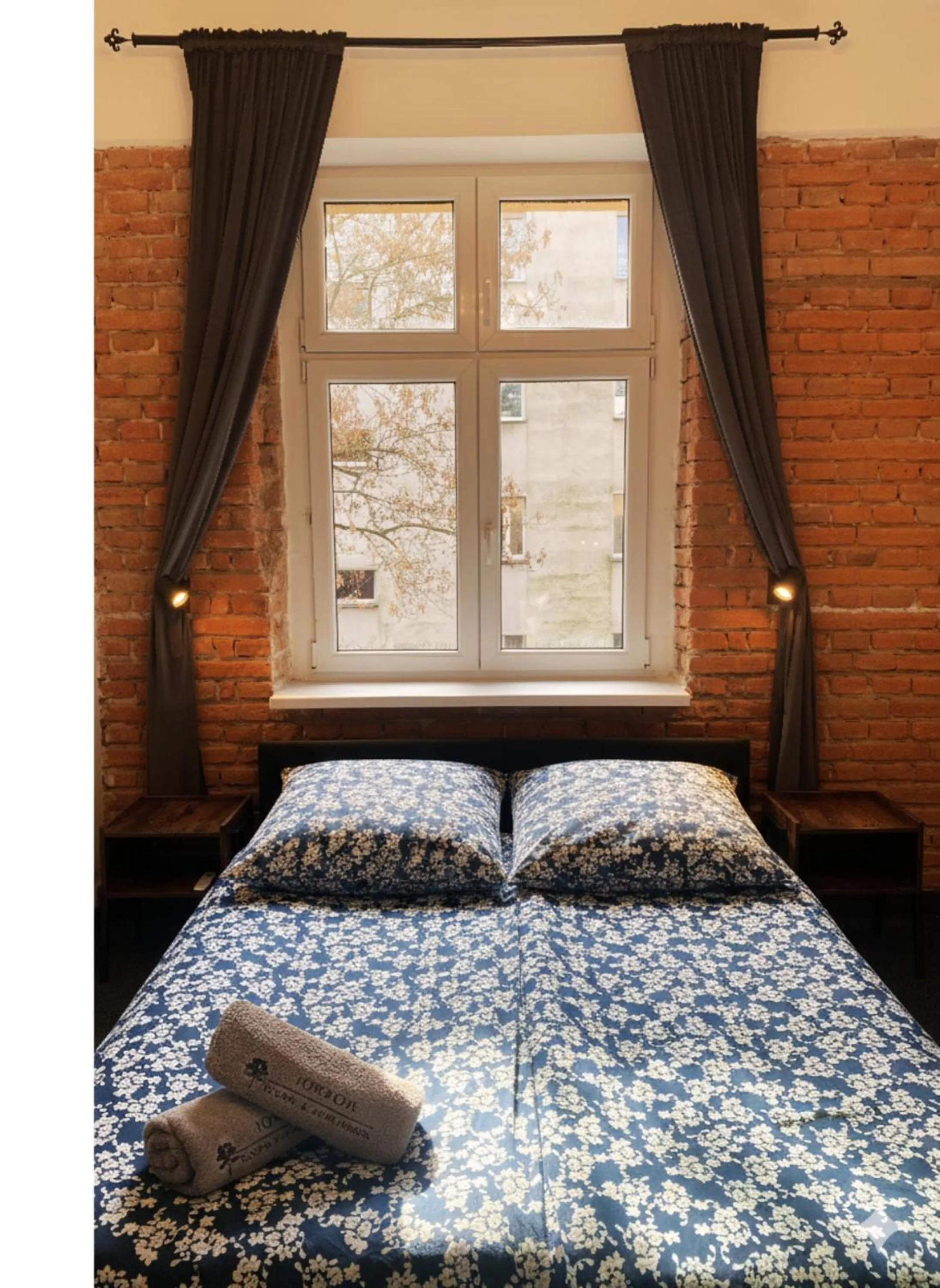 Bed in Topolove Rooms & Apartments