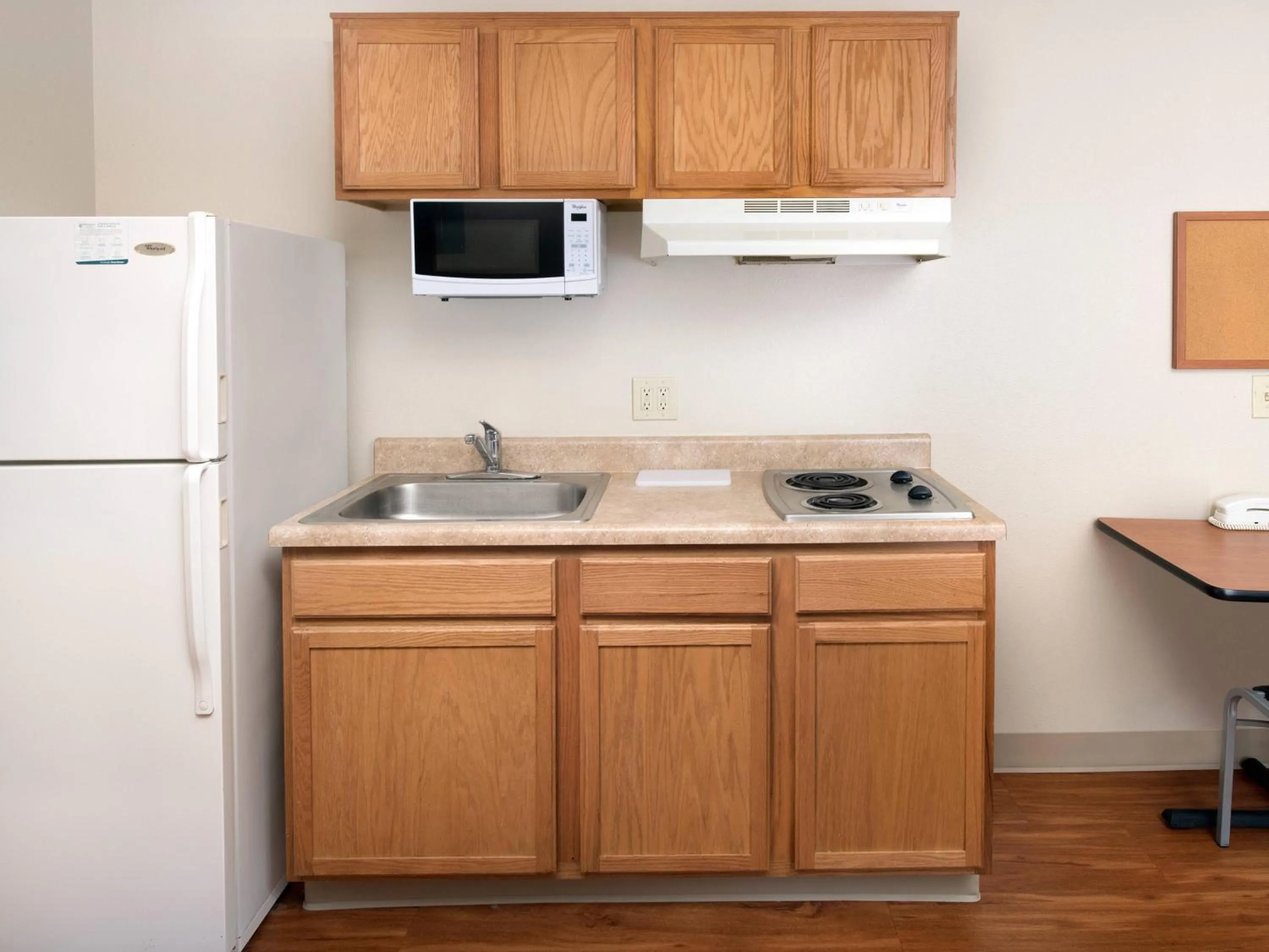 Kitchen or kitchenette in Extended Stay America Select Suites - Indianapolis - Plainfield