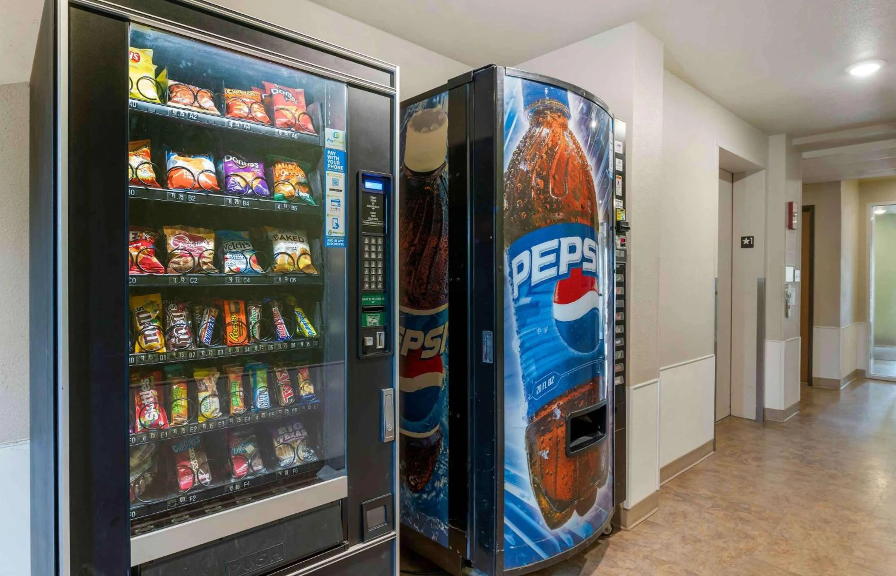 Property building in Extended Stay America Select Suites - Indianapolis - Plainfield