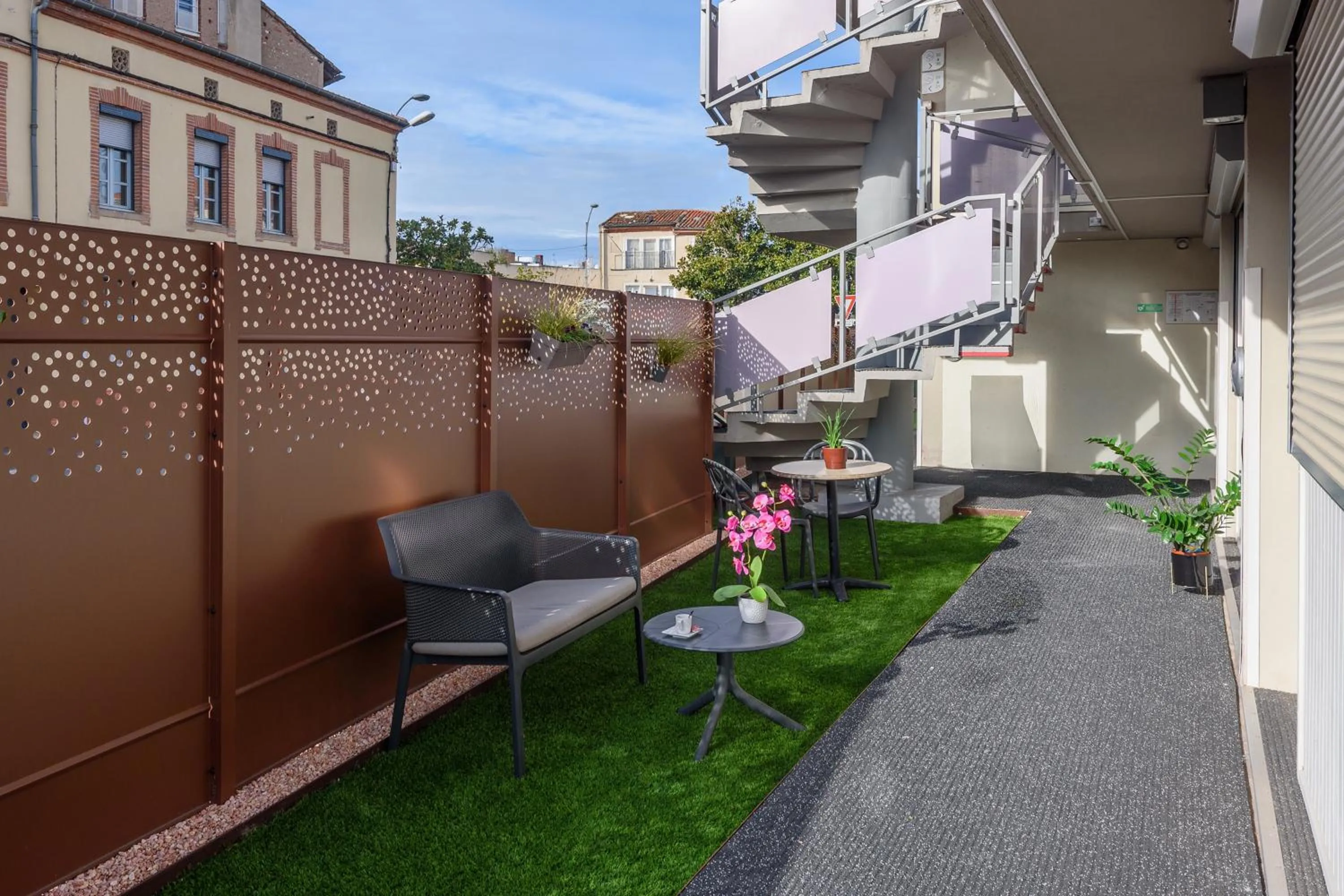 Property building in Campanile Albi Centre