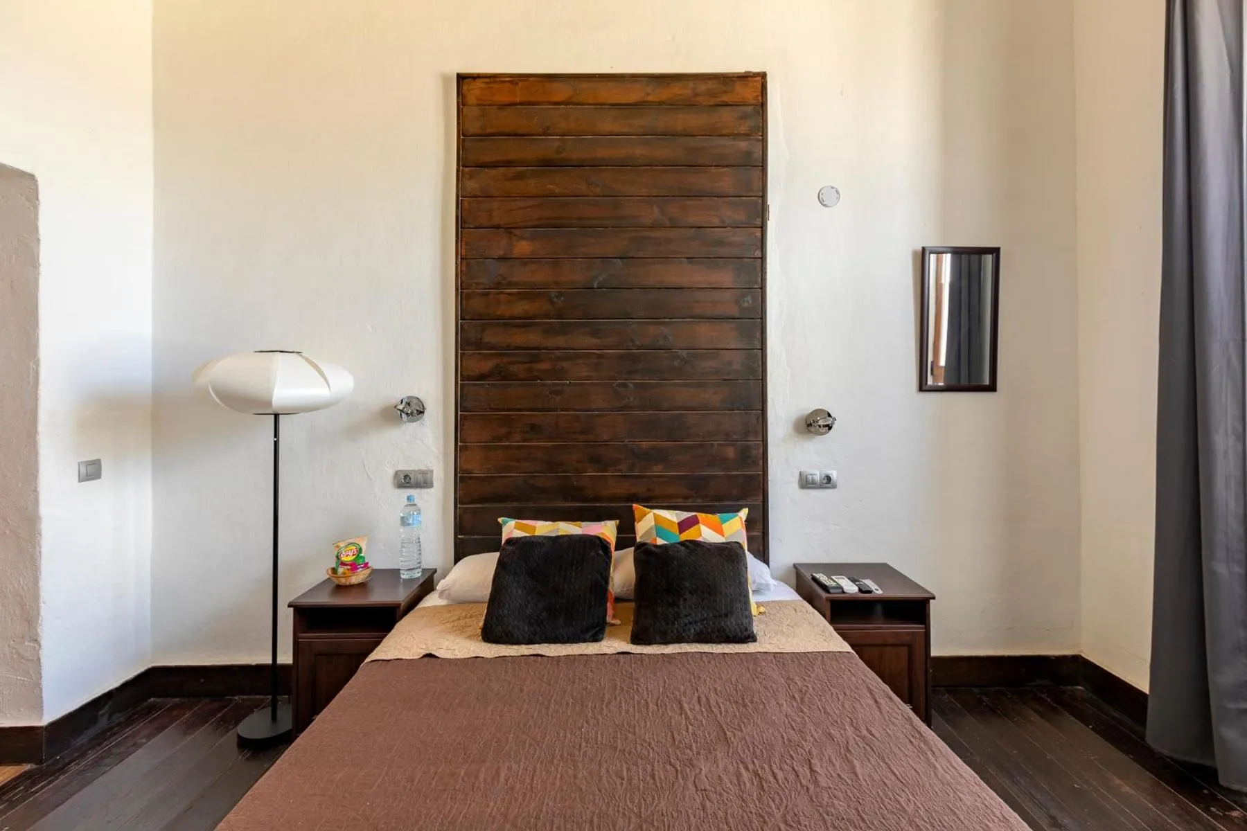 Bed in VALTISYA POOL AND AIRPORT