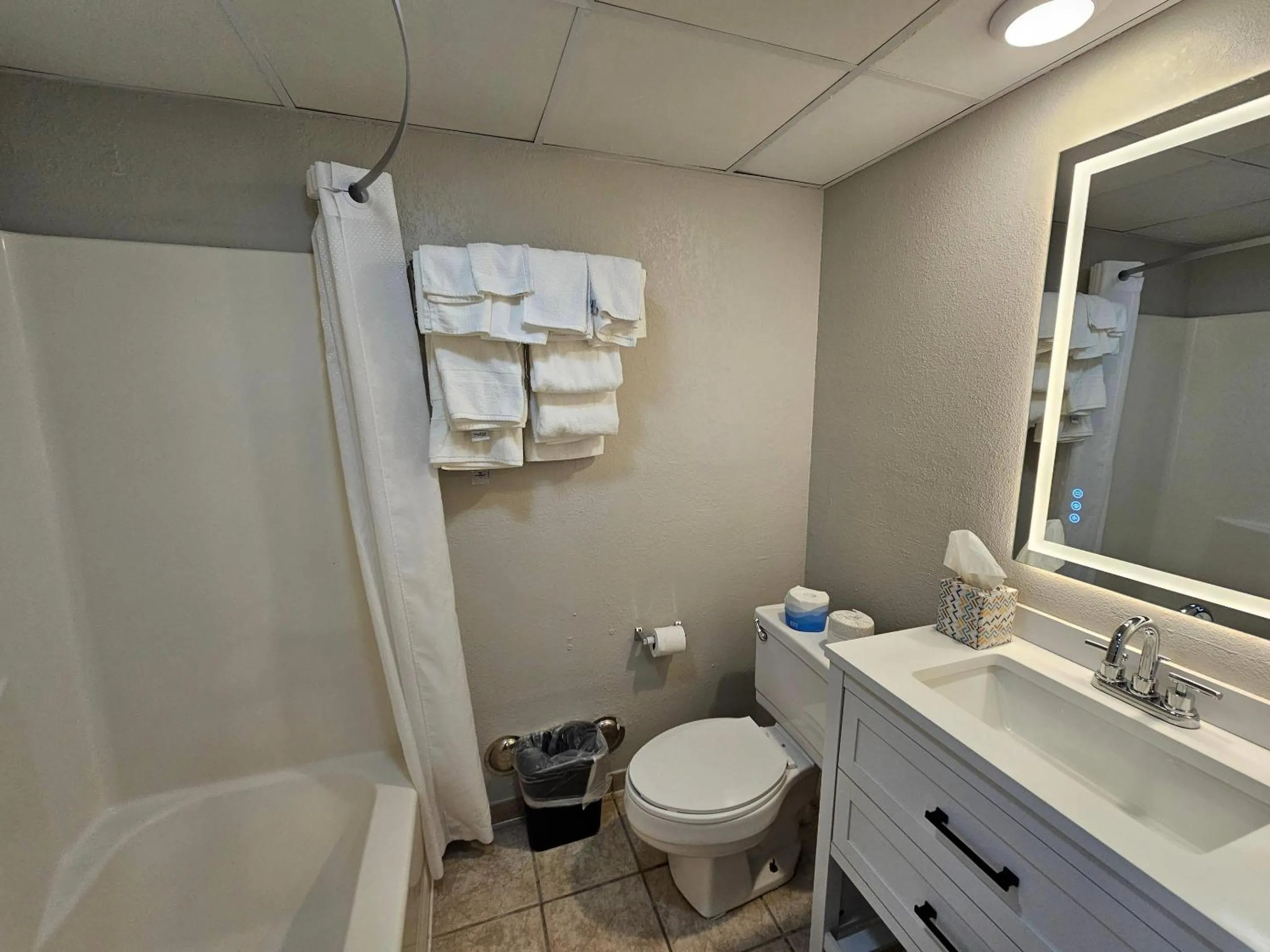 Bedroom in Germaine Inn South Portland