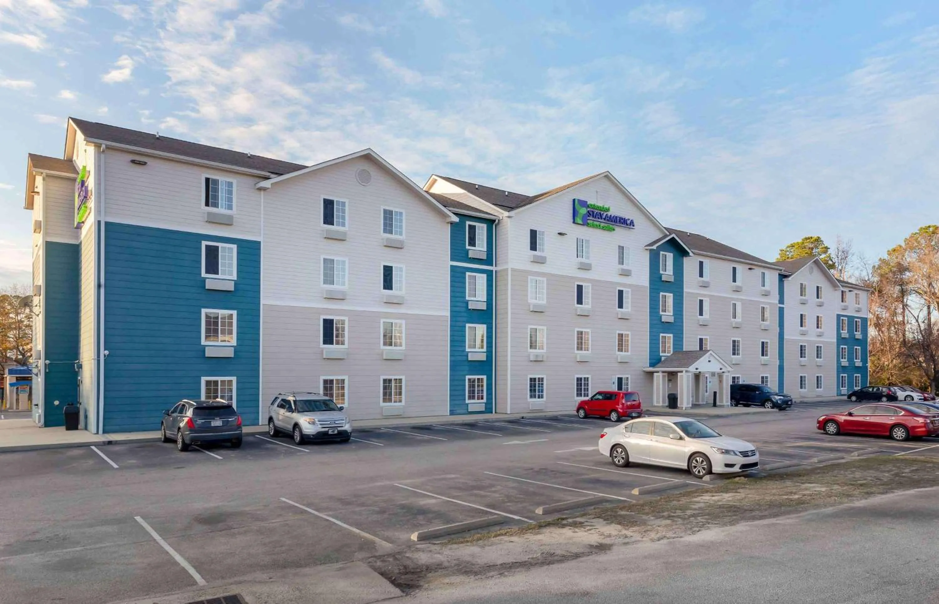 Property building in Extended Stay America Select Suites - Fayetteville - Cliffdale