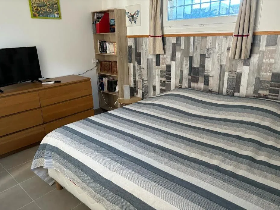 Bed in B & B Florence et Francis