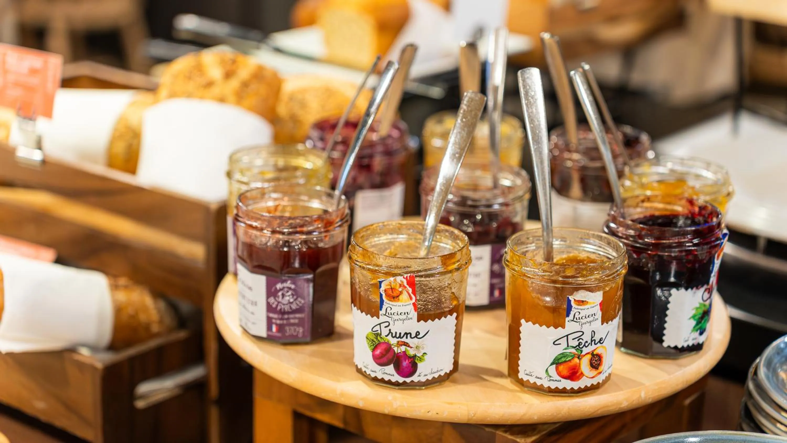 Food in Campanile NATURE - Bordeaux Lac