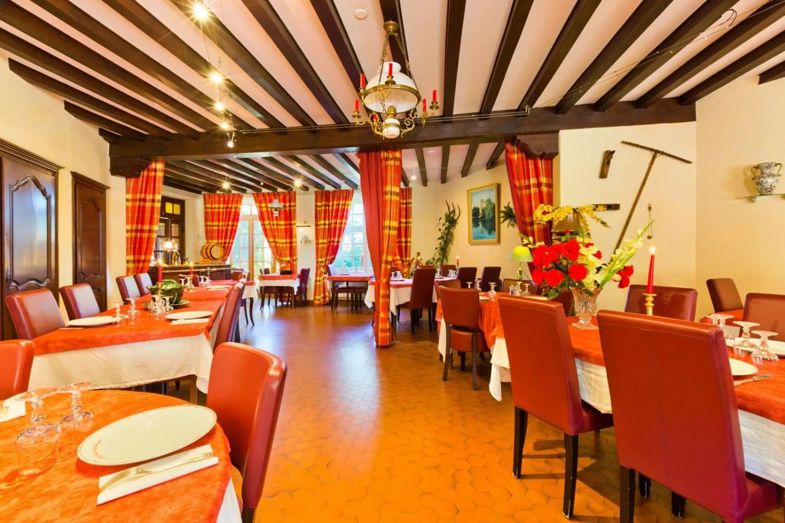 Restaurant/places to eat in Relais d'Auvergne