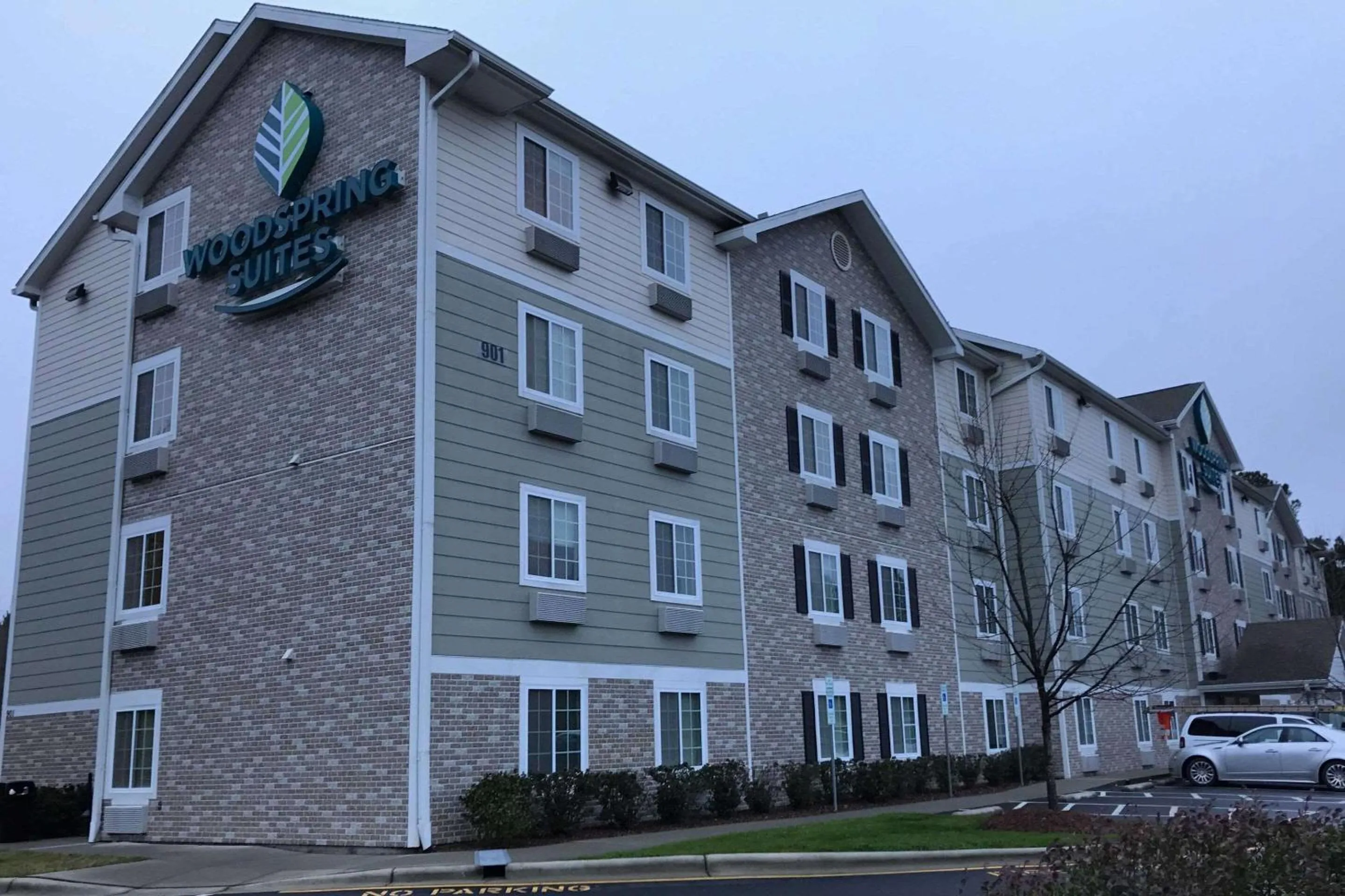Property building in WoodSpring Suites Raleigh Apex
