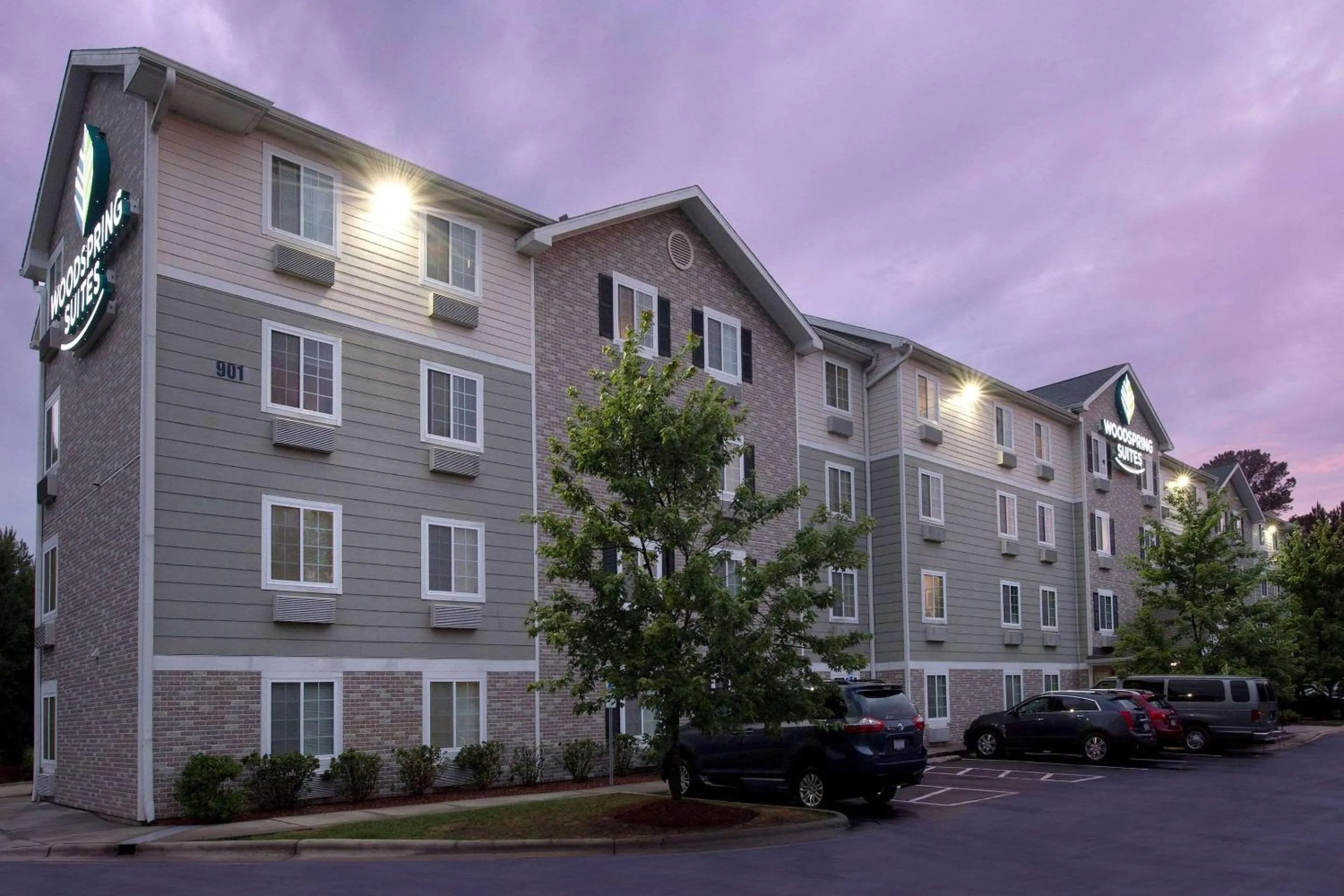 Property building in WoodSpring Suites Raleigh Apex