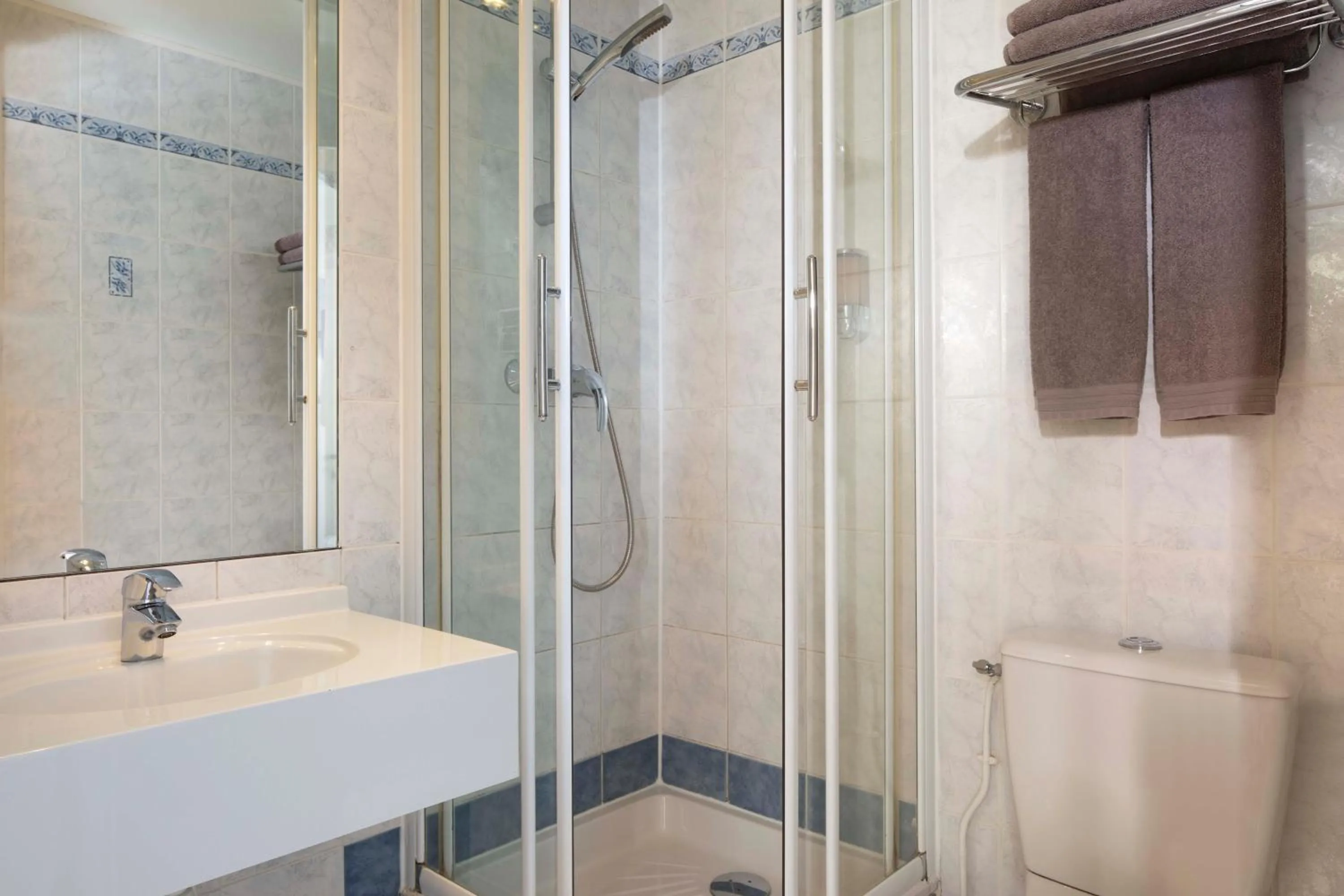 Shower in Le Hameau de Passy