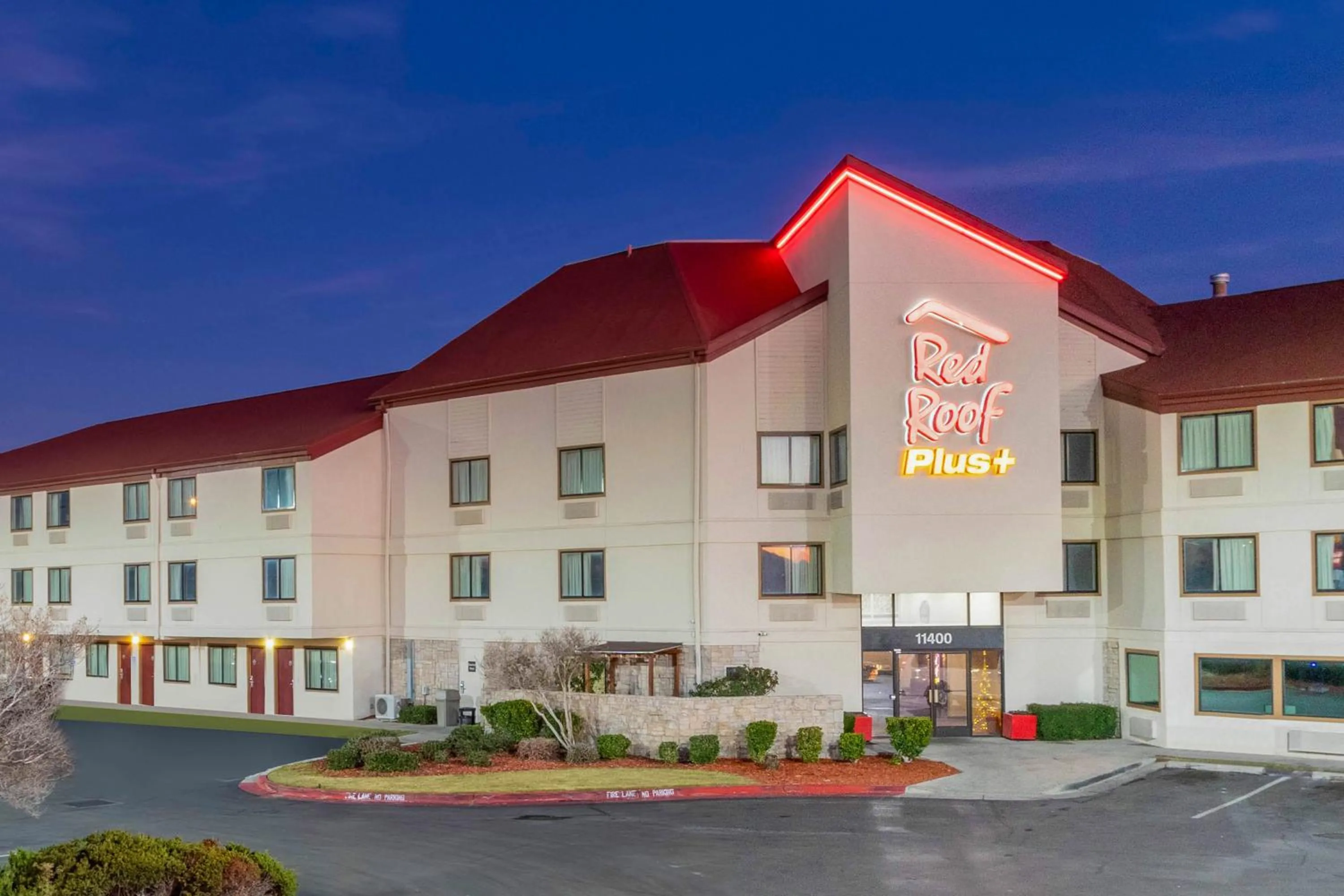 Property building in Red Roof Inn PLUS+ El Paso East