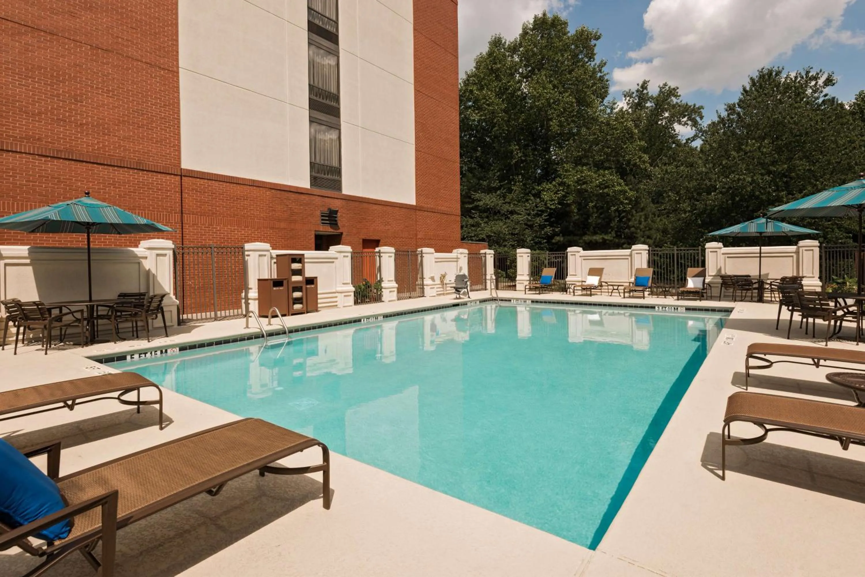 Swimming pool in Hyatt Place Atlanta Duluth Johns Creek